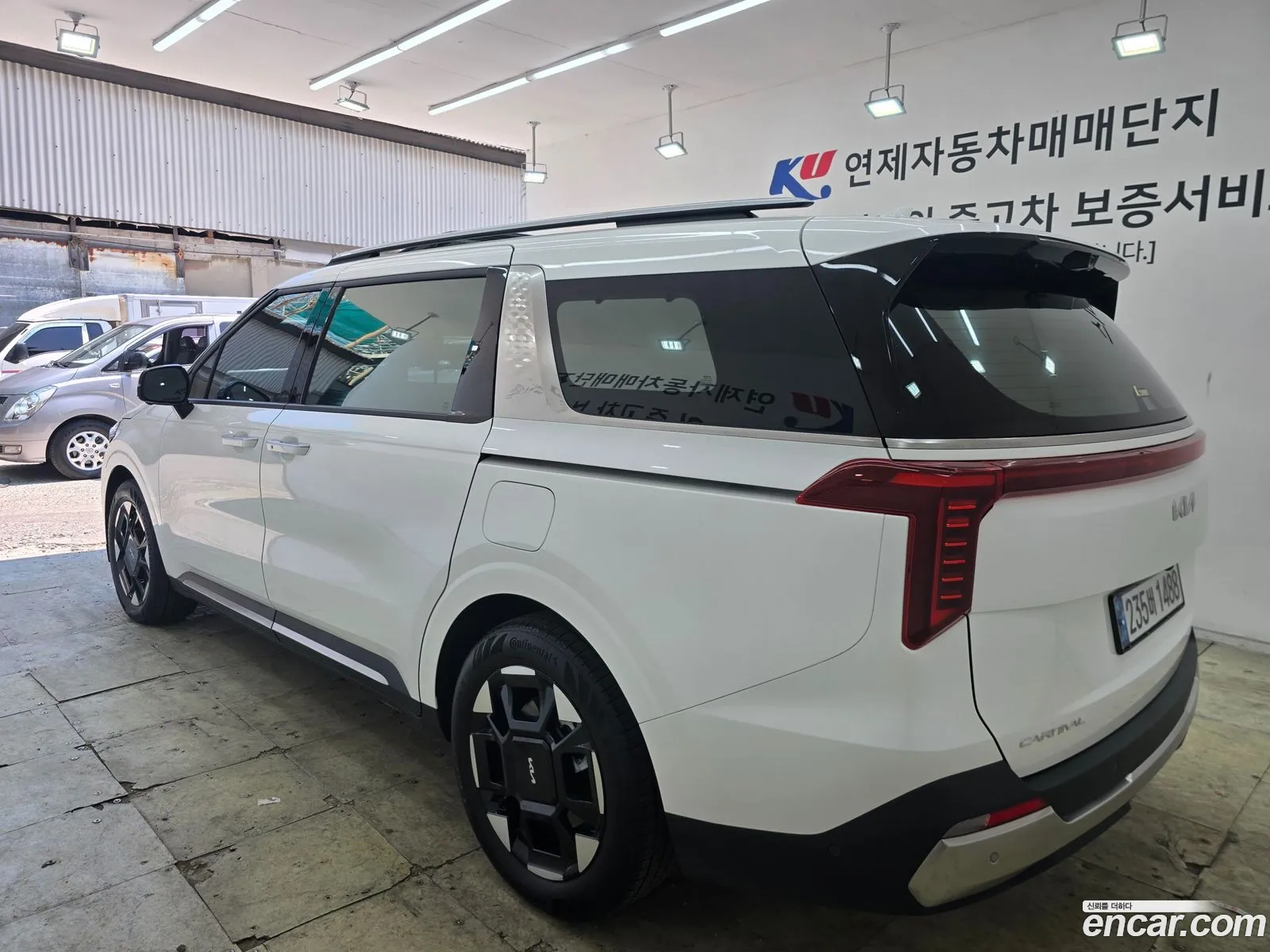 Kia Carnival 2024 — 7