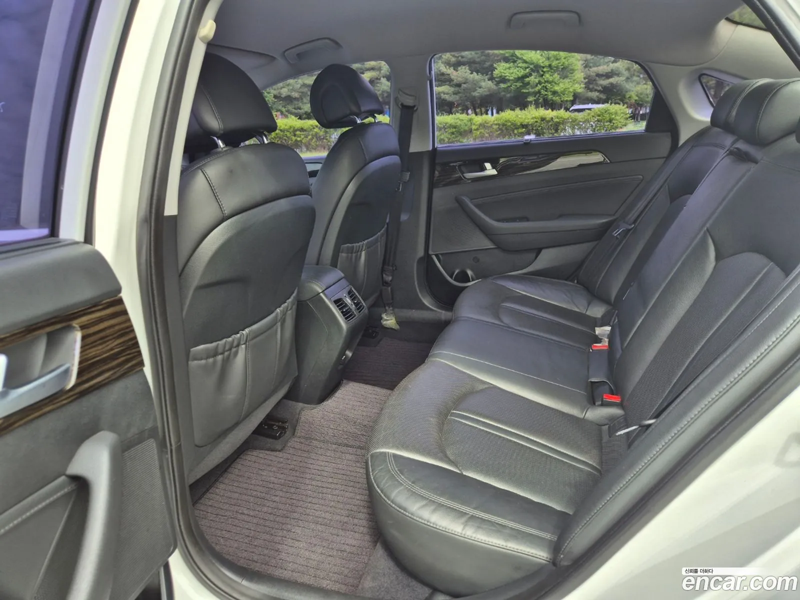Hyundai LF Sonata 2016 — 15