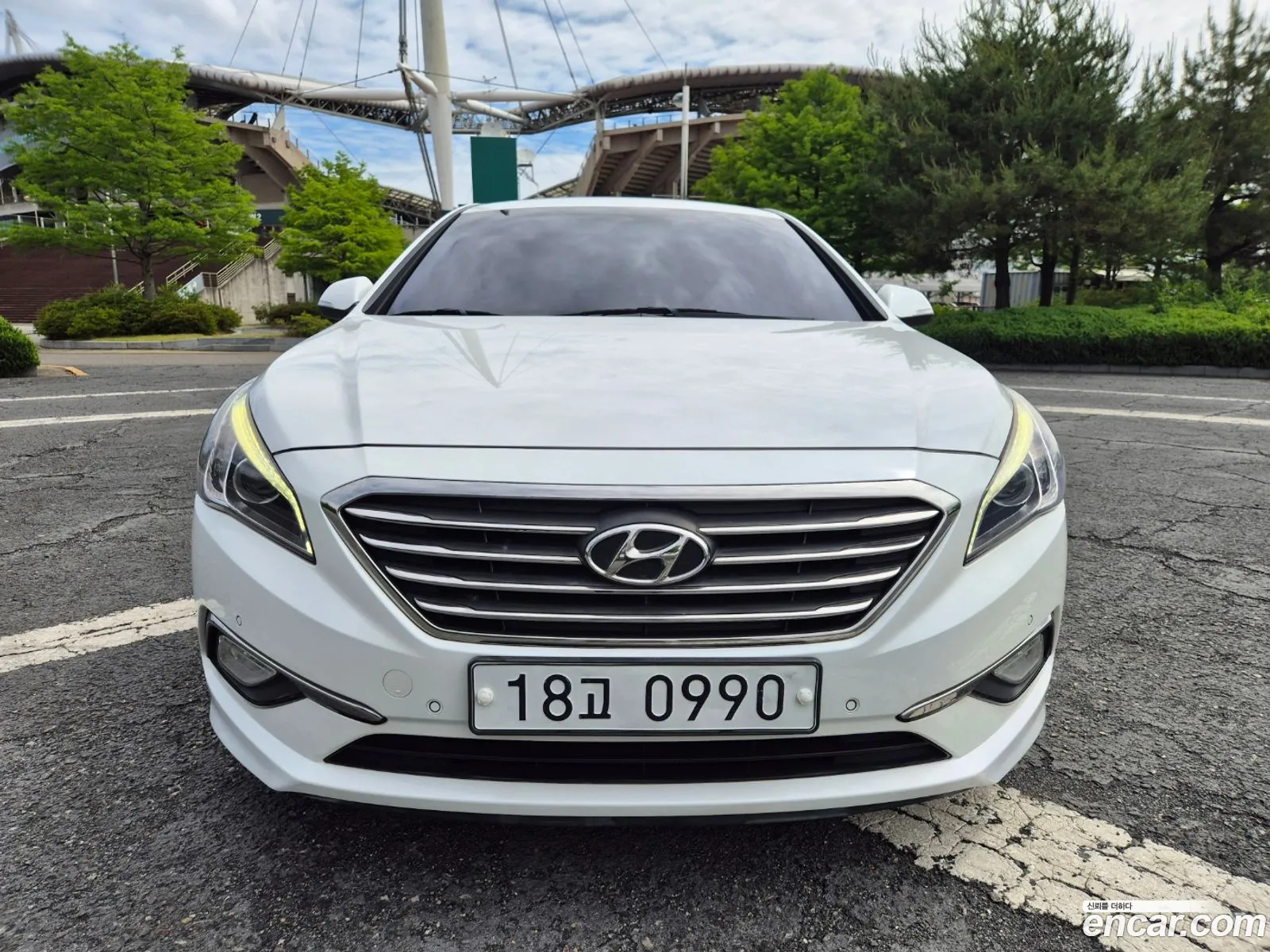 Hyundai LF Sonata 2016 — 17