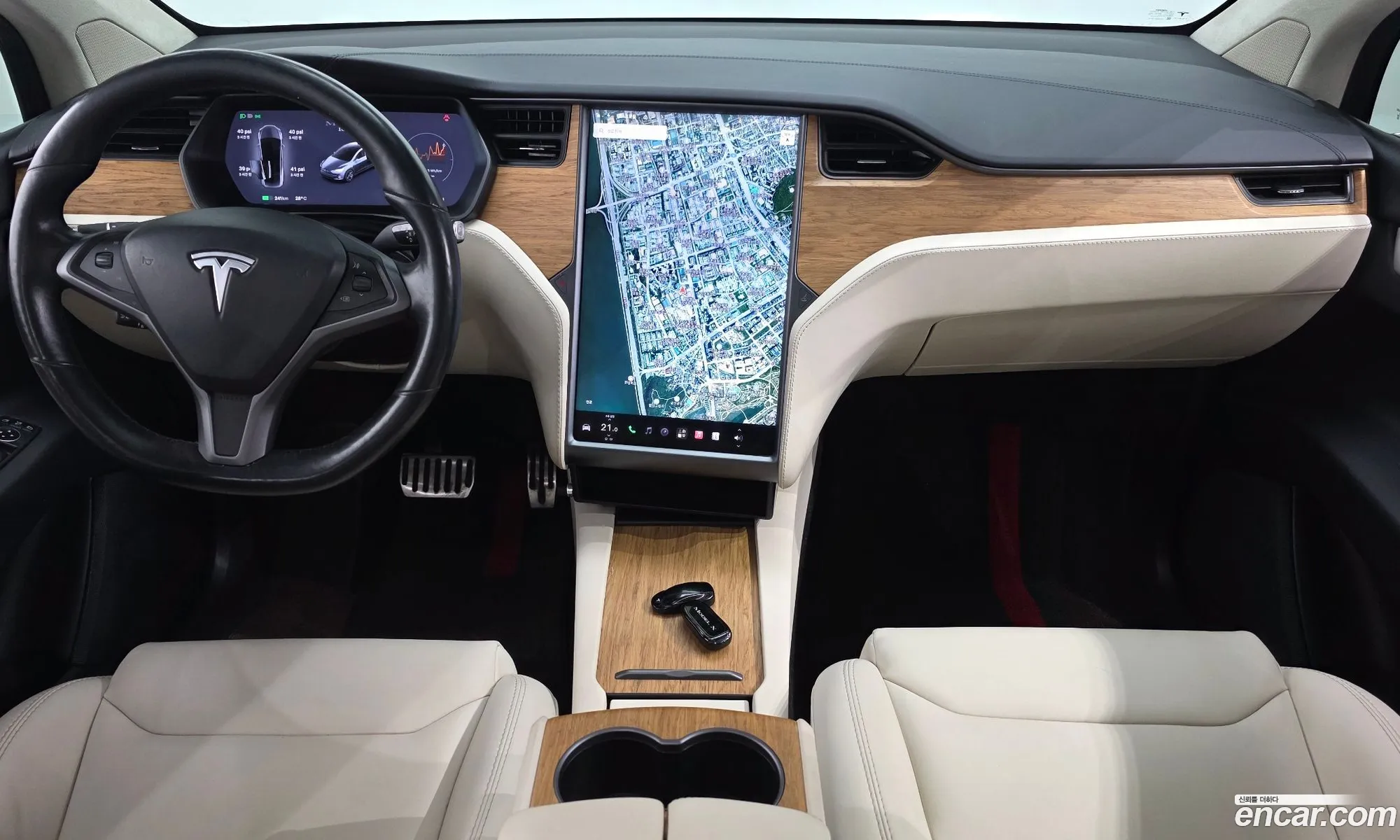 Tesla Model X 2019 5YJXCBE23KF150586 — 11