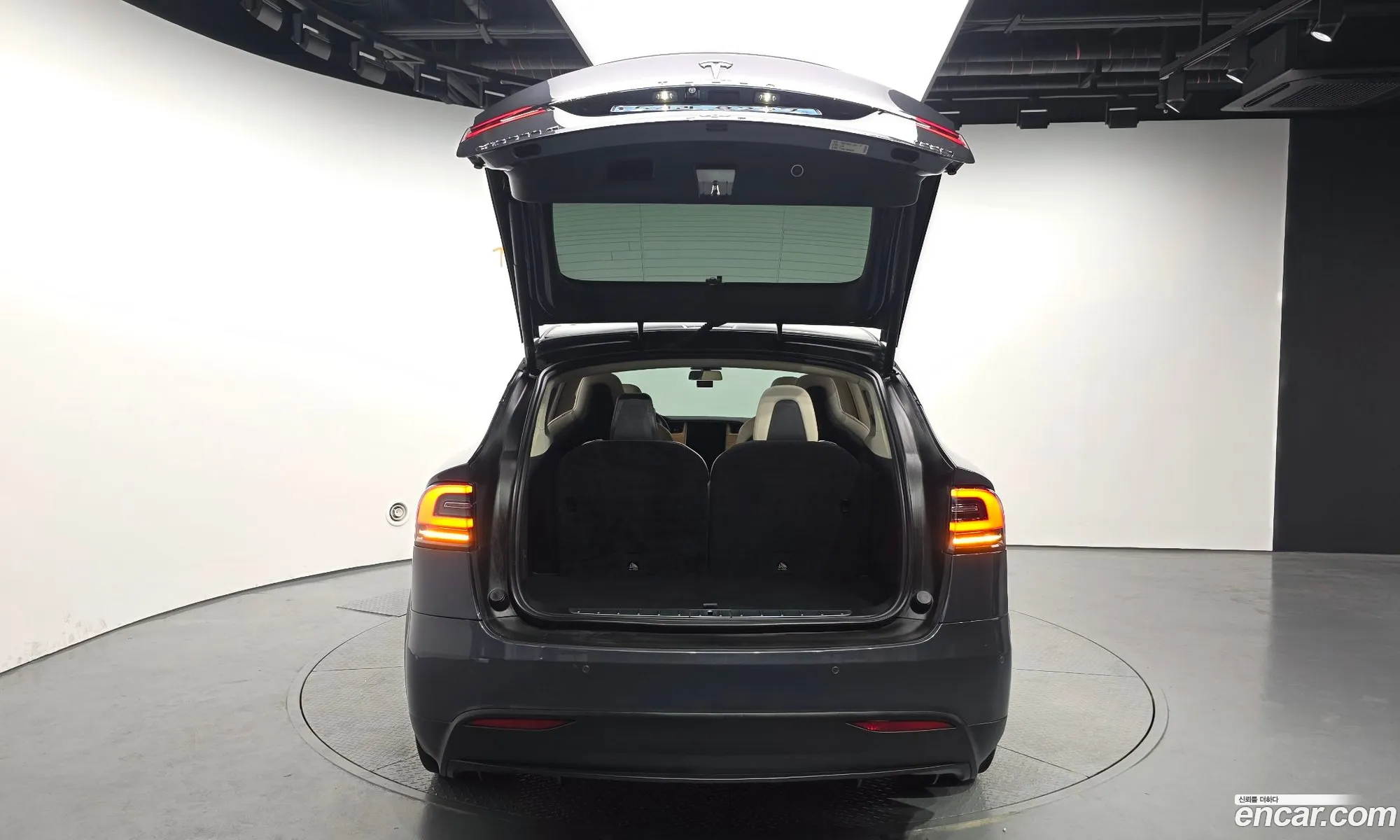 Tesla Model X 2019 5YJXCBE23KF150586 — 36