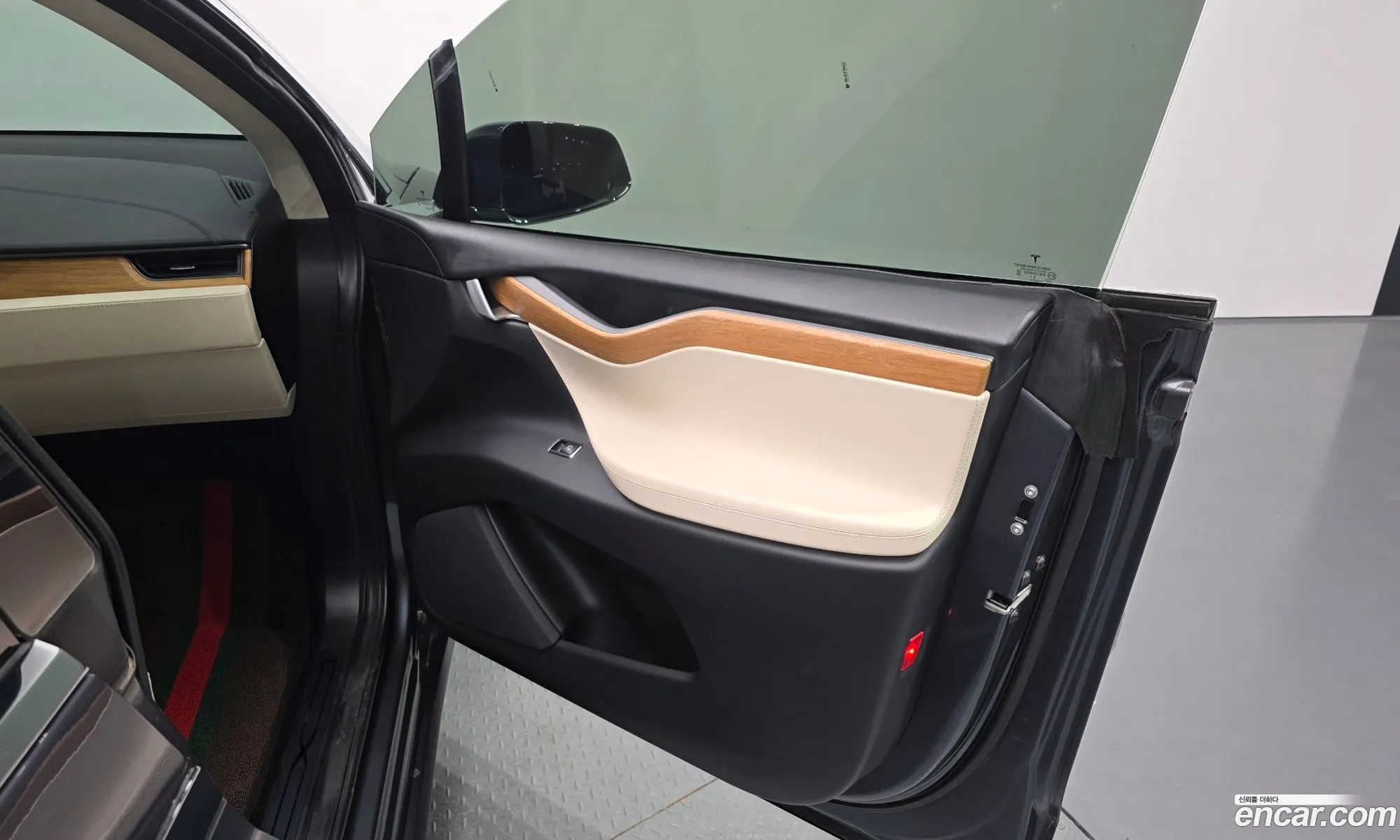 Tesla Model X 2019 5YJXCBE23KF150586 — 27