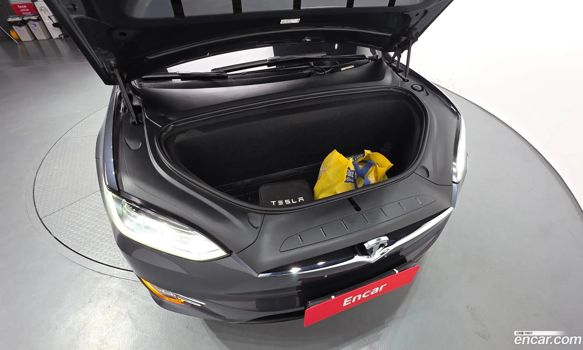 Tesla Model X 2019 5YJXCBE23KF150586 — 3
