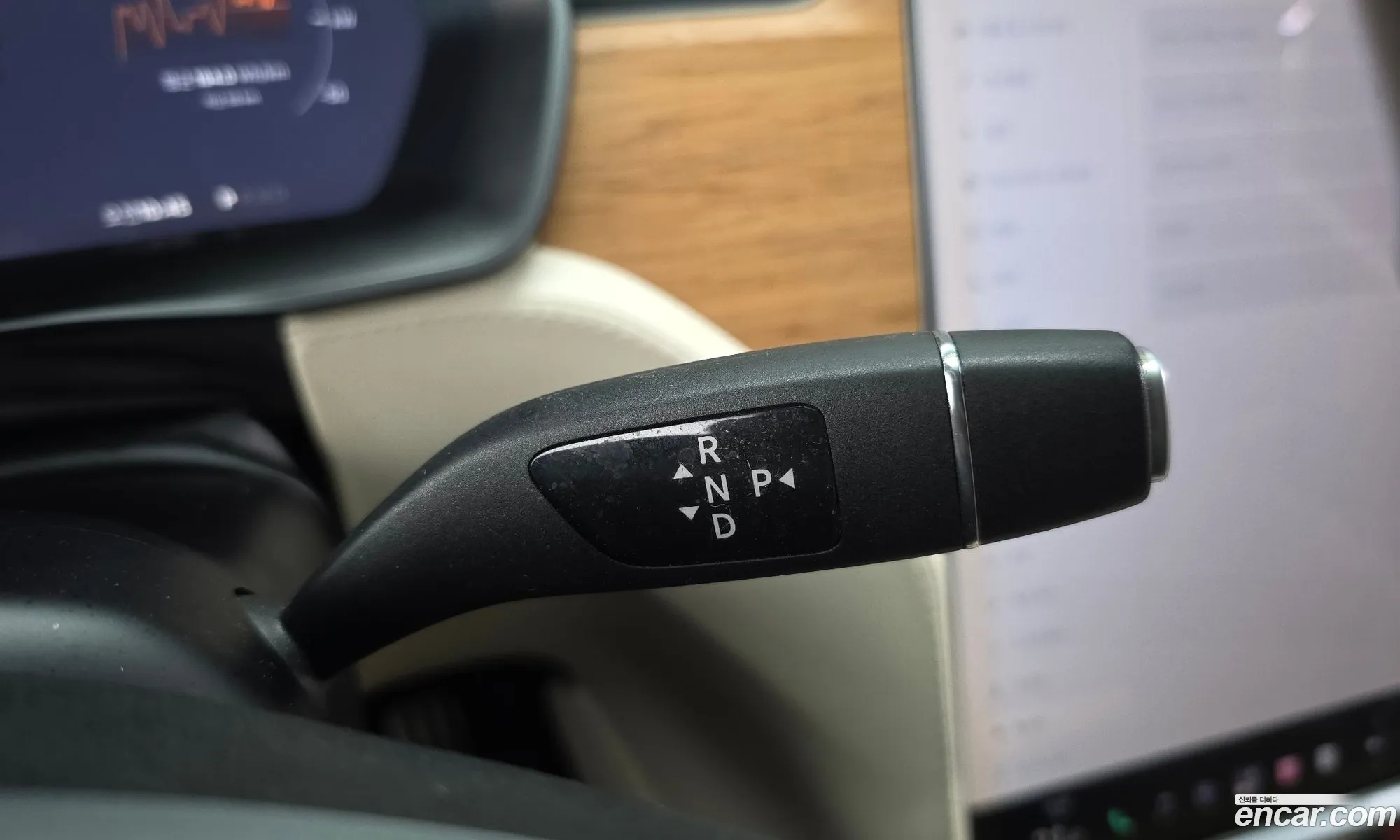 Tesla Model X 2019 5YJXCBE23KF150586 — 12