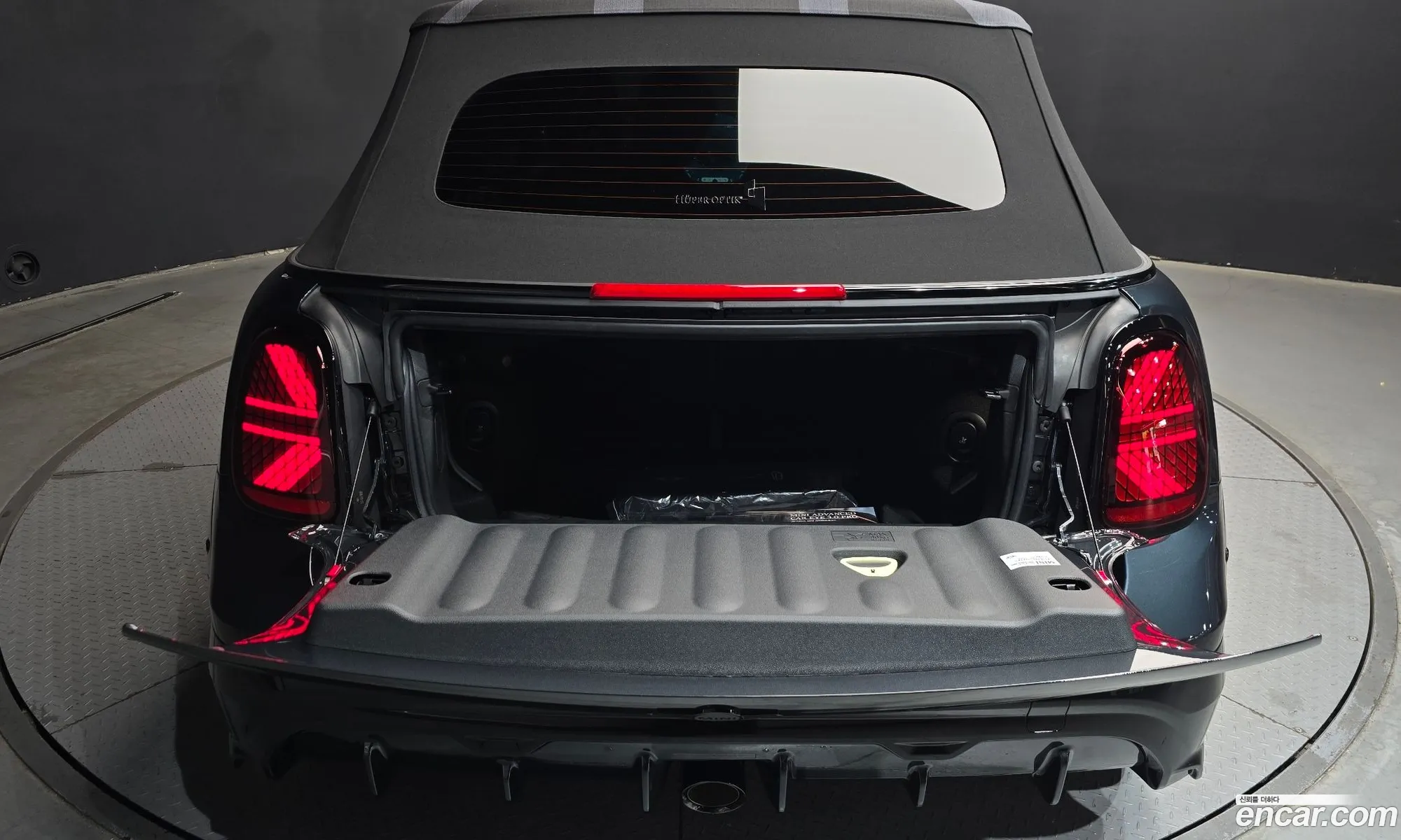 Mini Cooper S Convertible 2025 WMW31GX09T2X83883 — 18