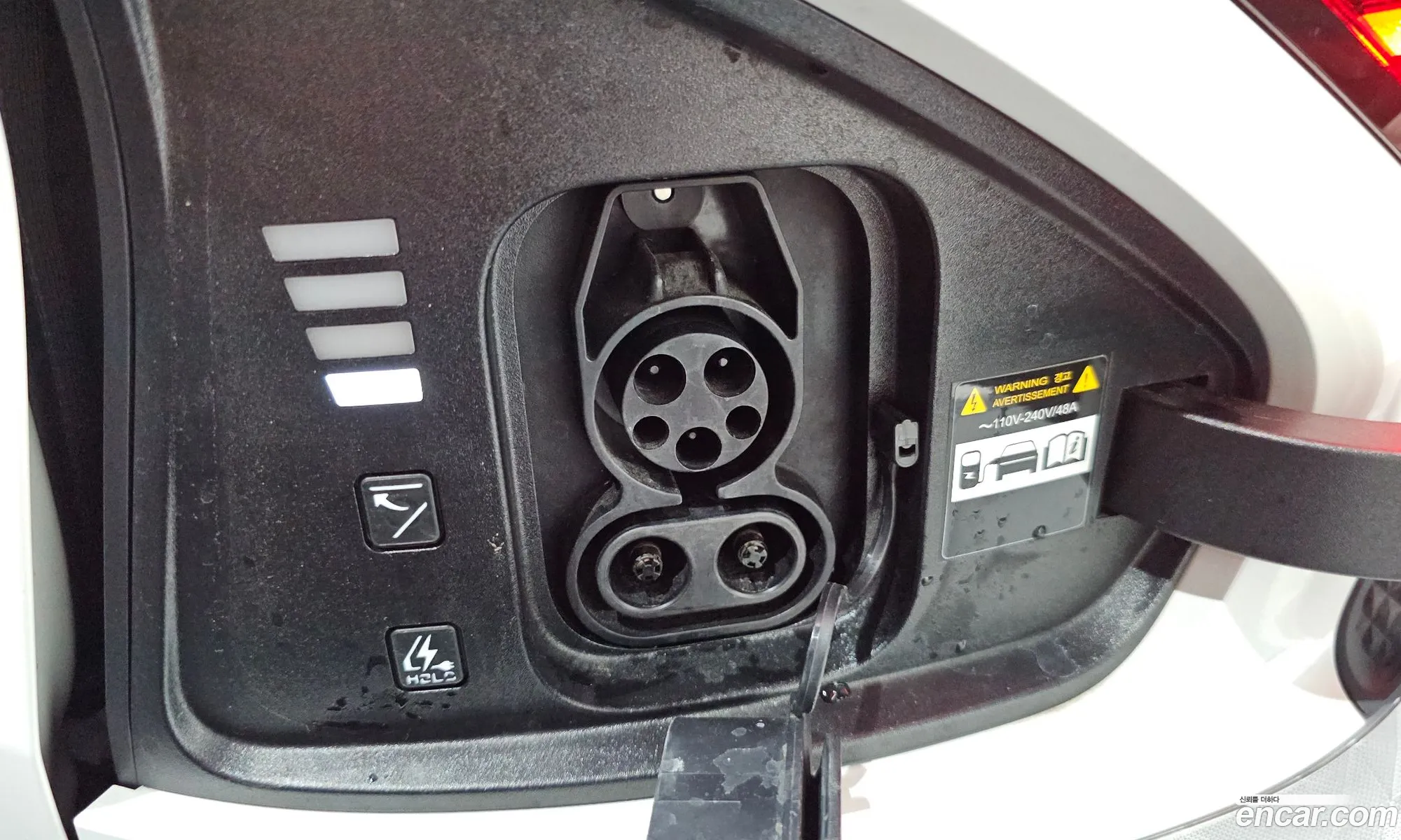 Kia EV6 2023 KNAC381DPPA164020 — 4