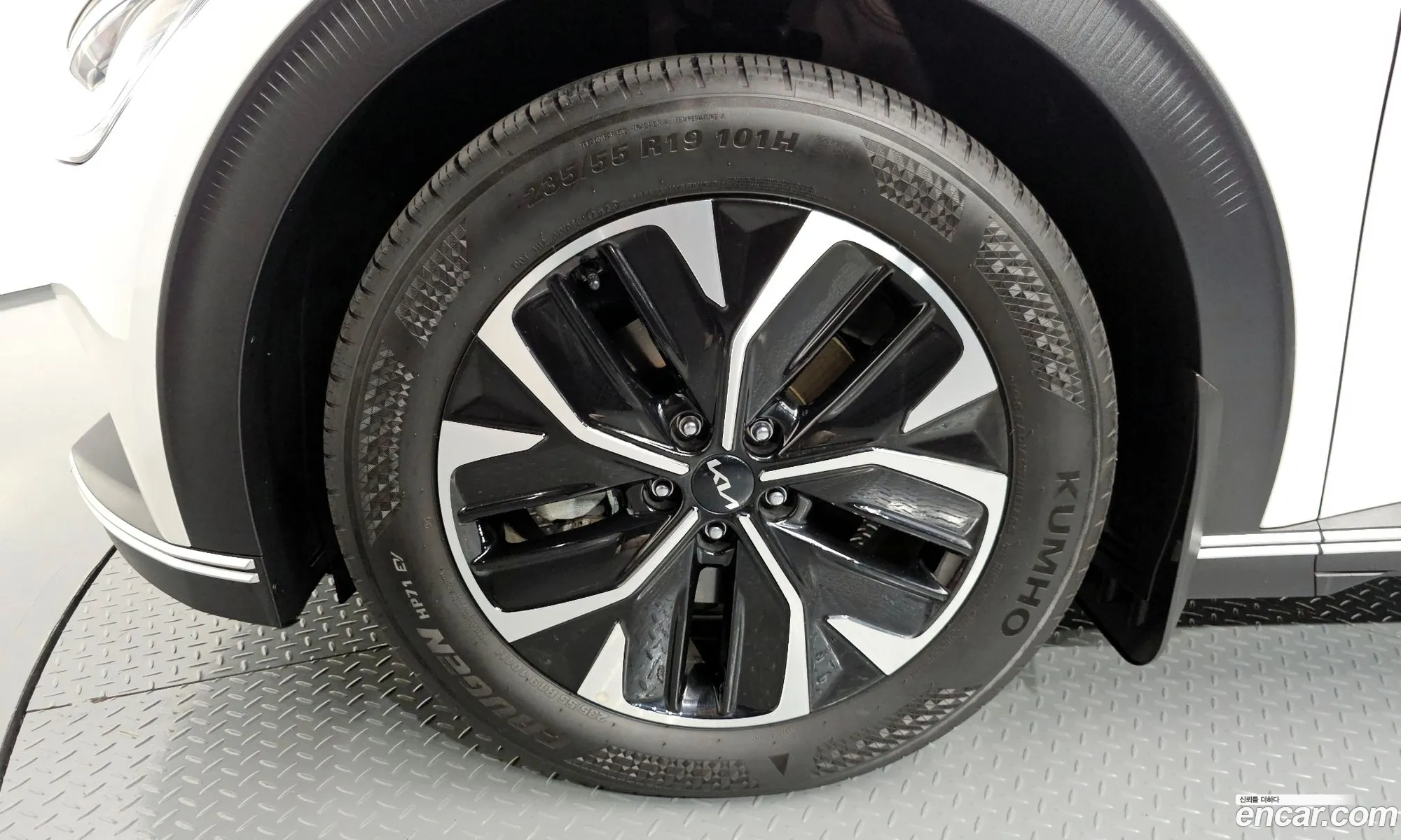 Kia EV6 2023 KNAC381DPPA164020 — 6