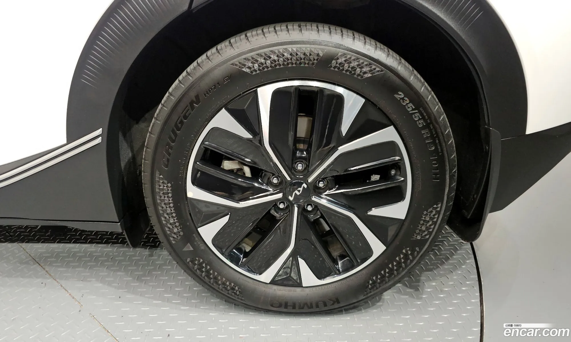 Kia EV6 2023 KNAC381DPPA164020 — 9