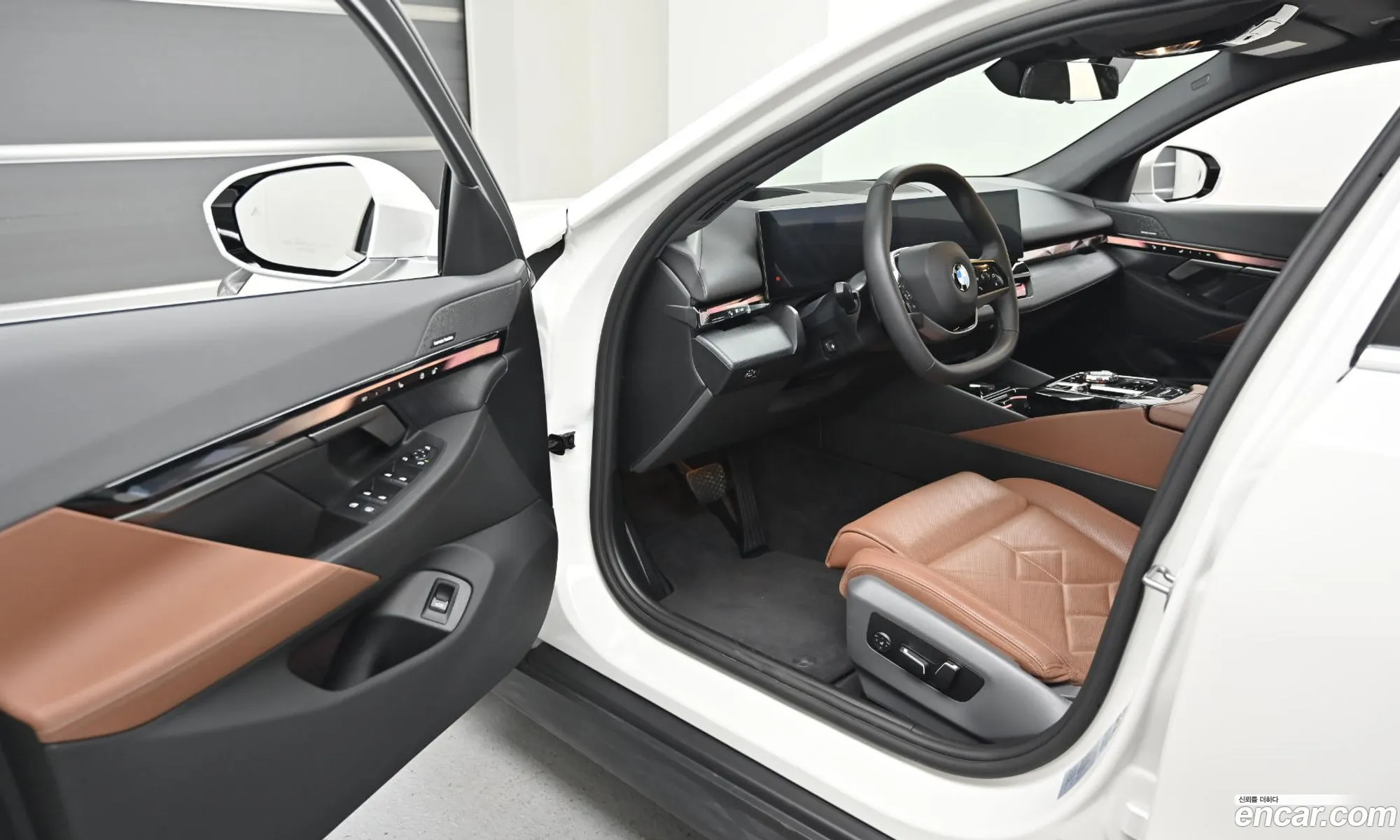 BMW 5 Series 2025 — 15