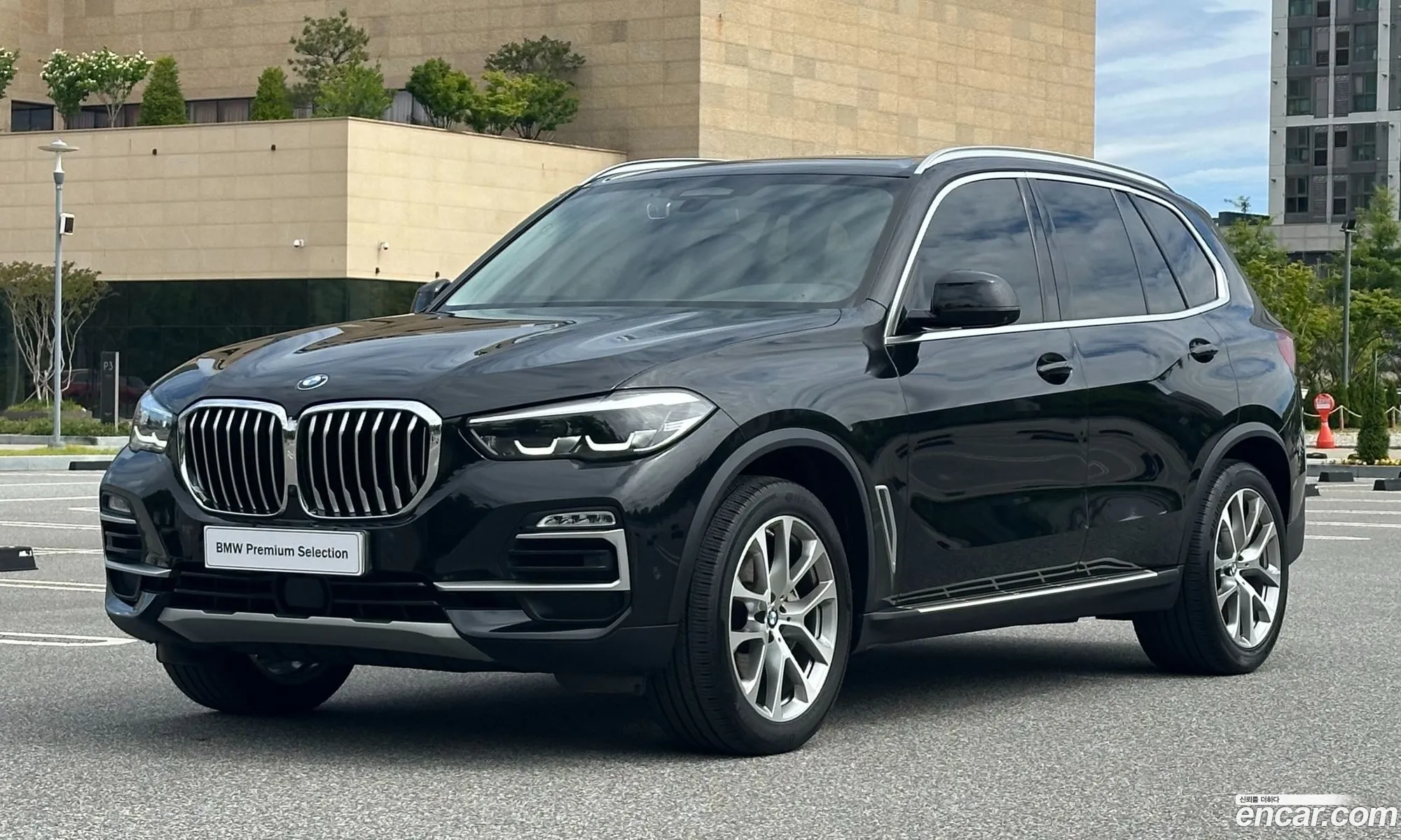 BMW X5 2021 — 18
