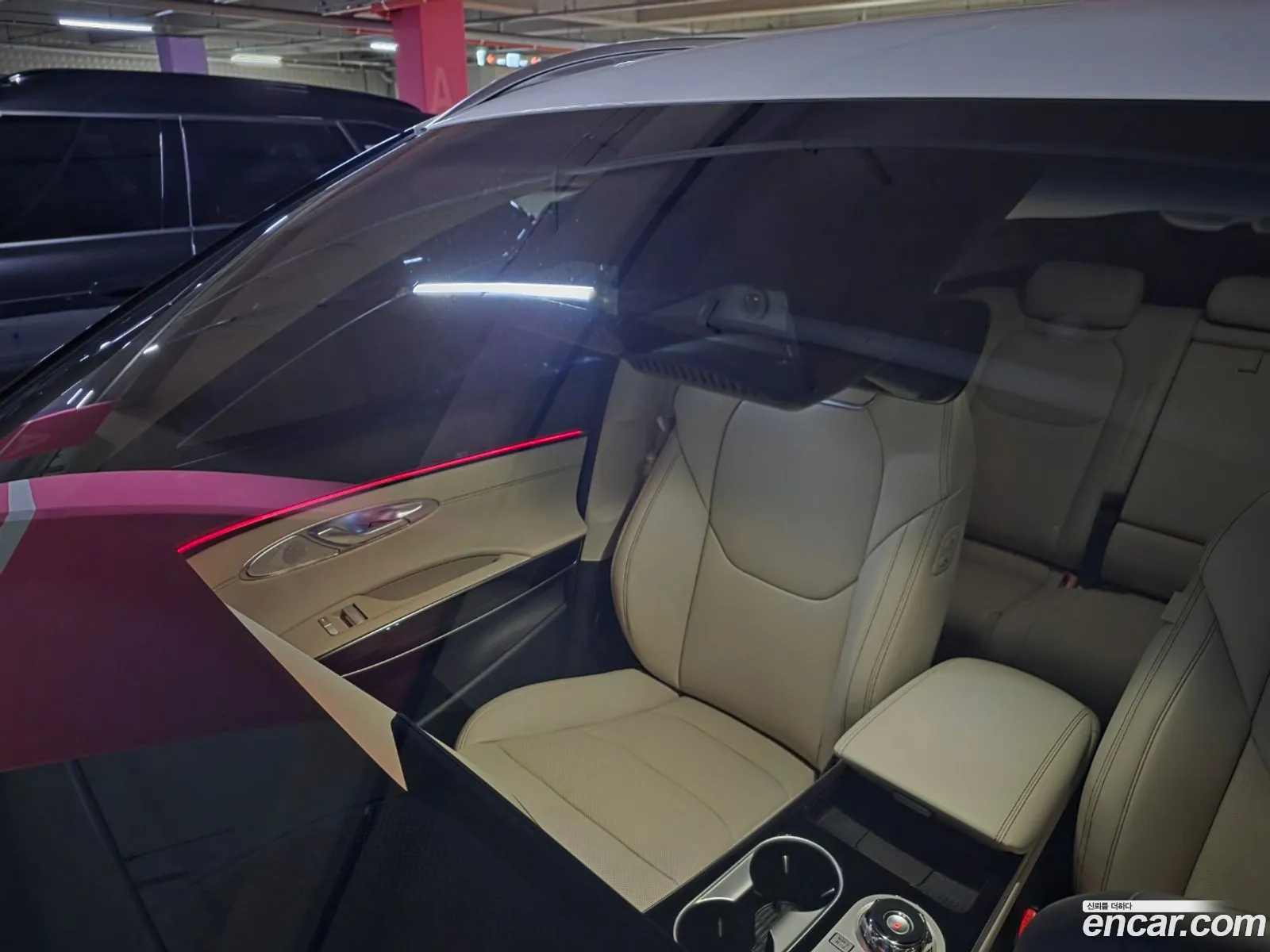 Genesis GV70 2025 — 9