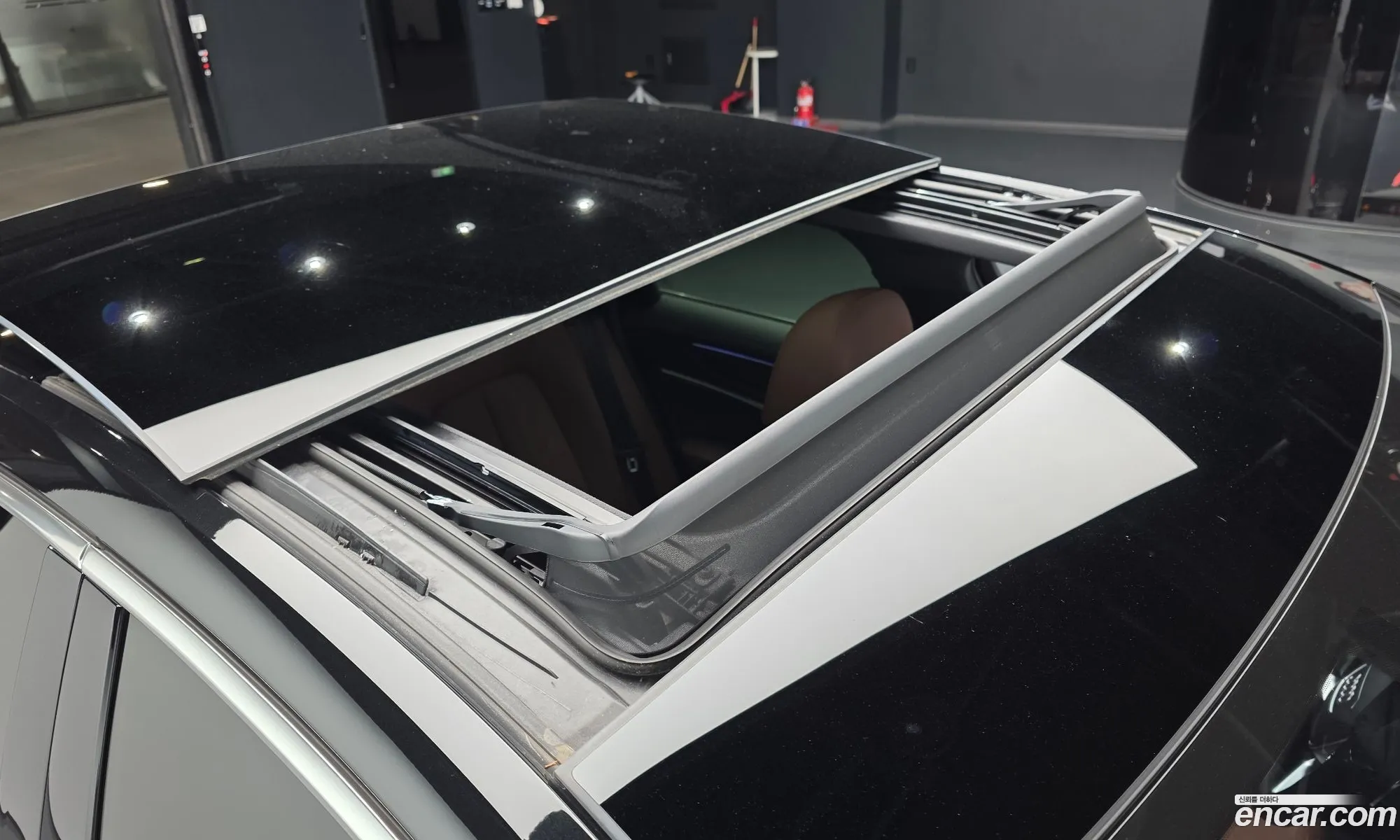Audi A6 2022 WAUZZZF26NN005981 — 30