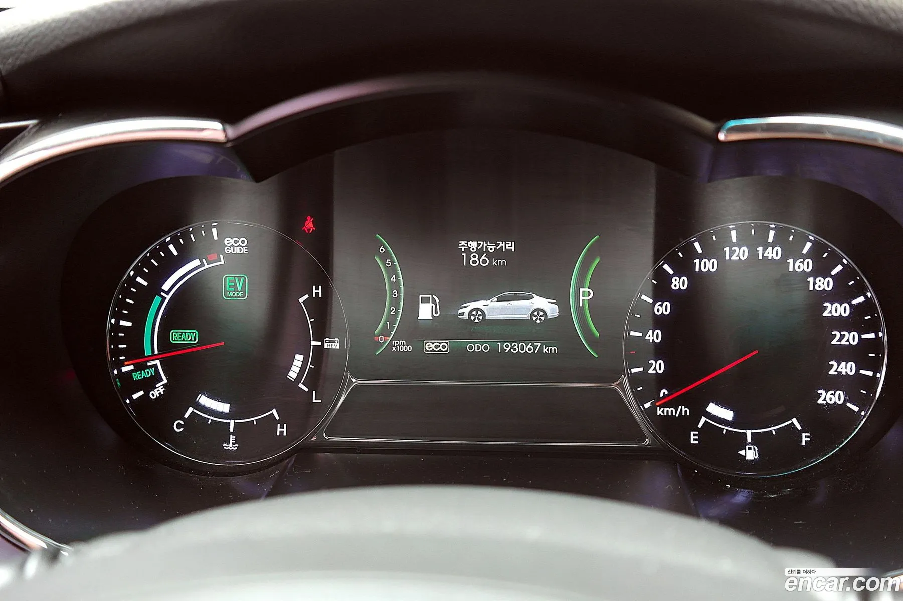 Kia K5 Hybrid 2012 — 10