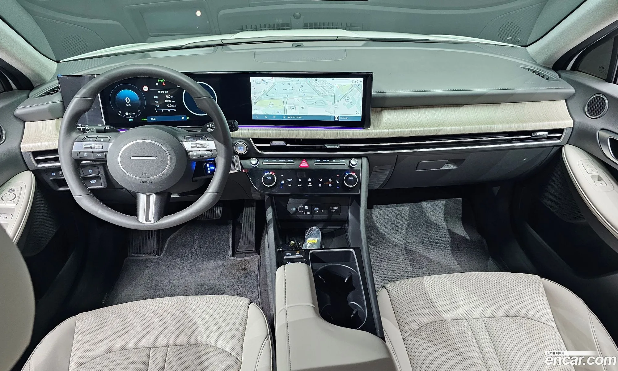 Hyundai Sonata the Edge Hybrid 2024 — 8