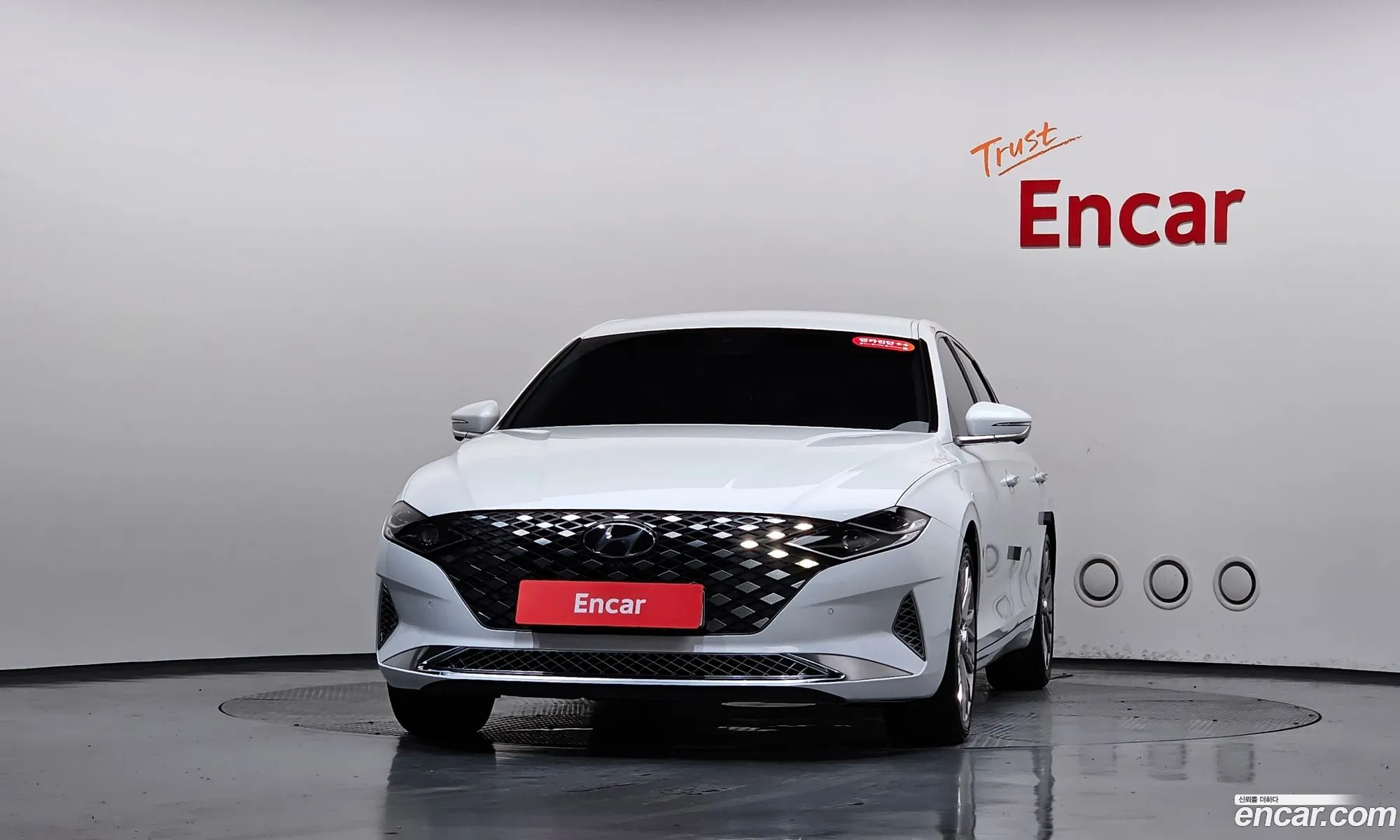 Hyundai Grandeur IG 2020 — 29
