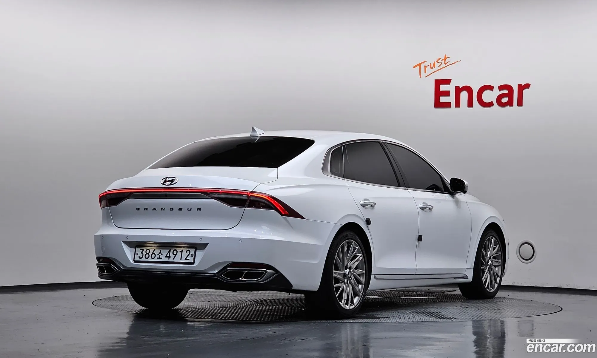 Hyundai Grandeur IG 2020 — 43