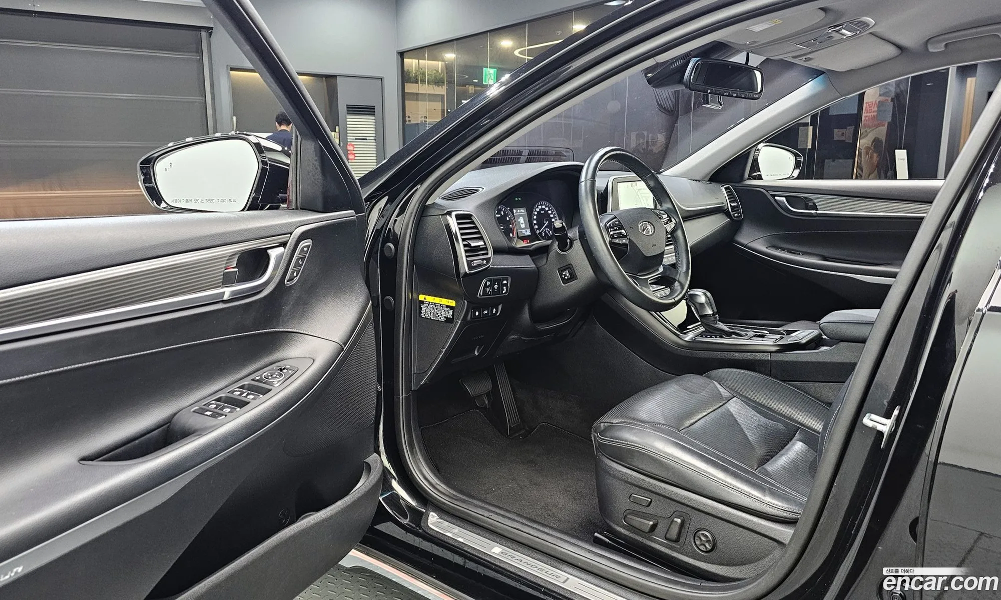 Hyundai Grandeur IG 2019 — 12