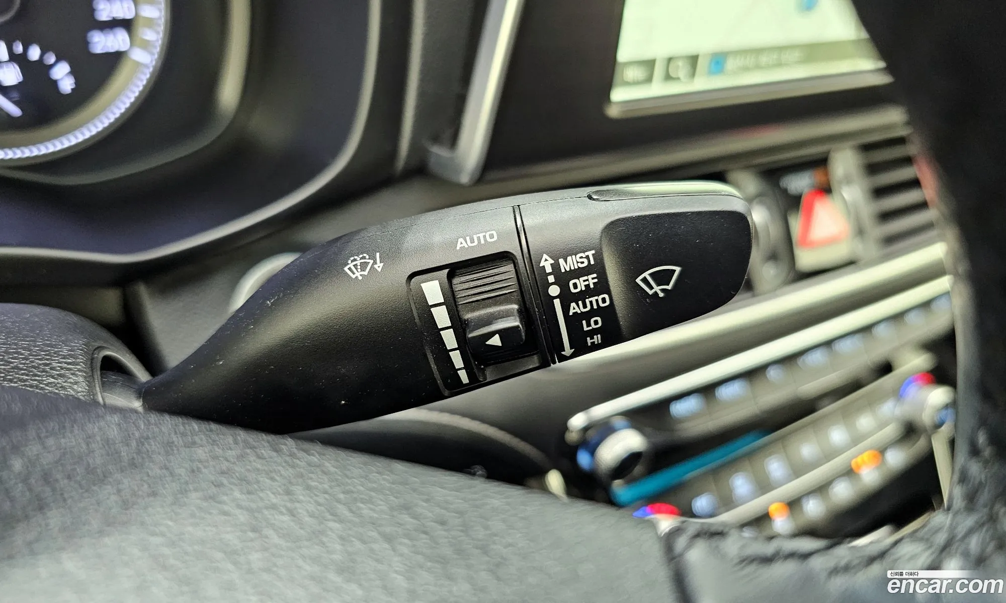 Hyundai Grandeur IG 2019 — 23