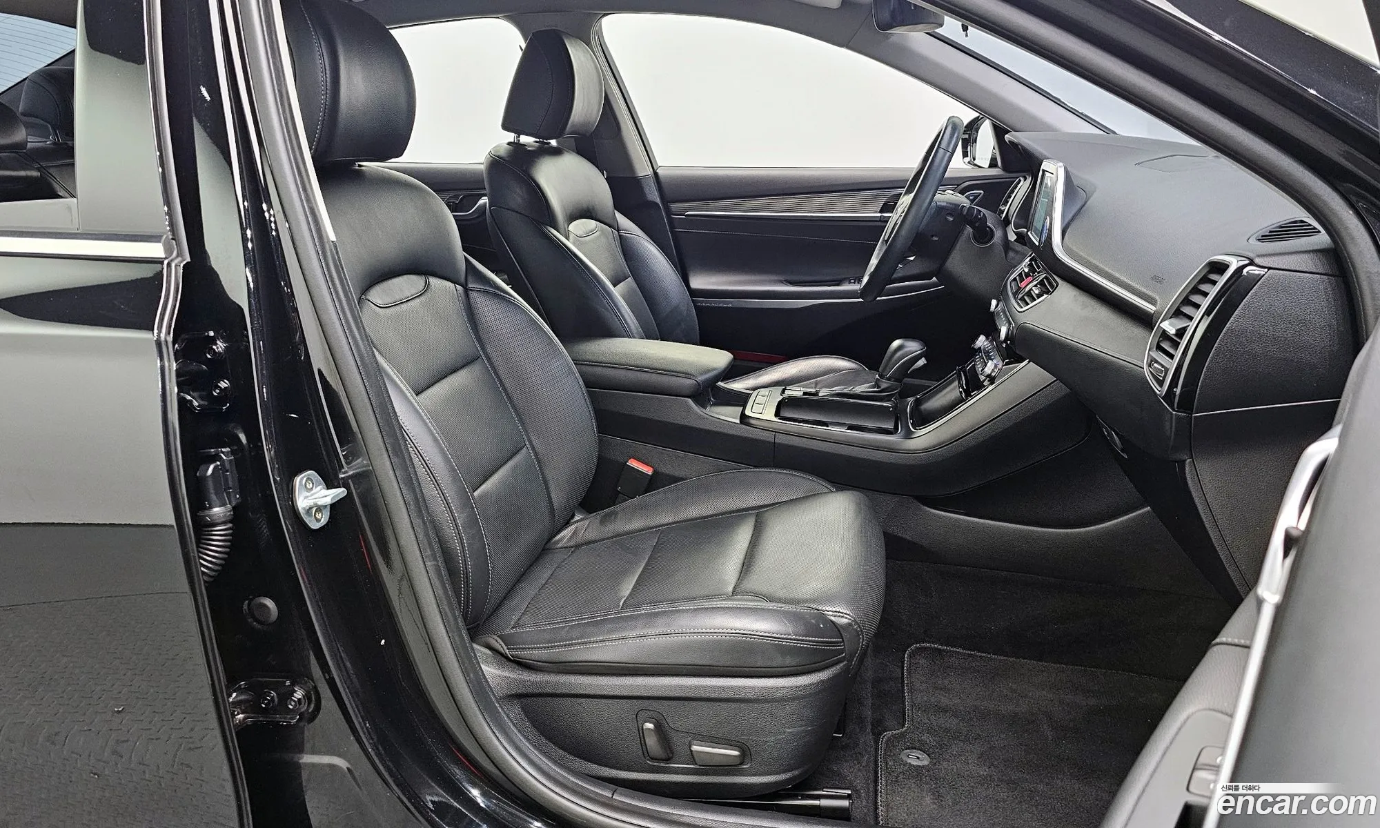 Hyundai Grandeur IG 2019 — 25