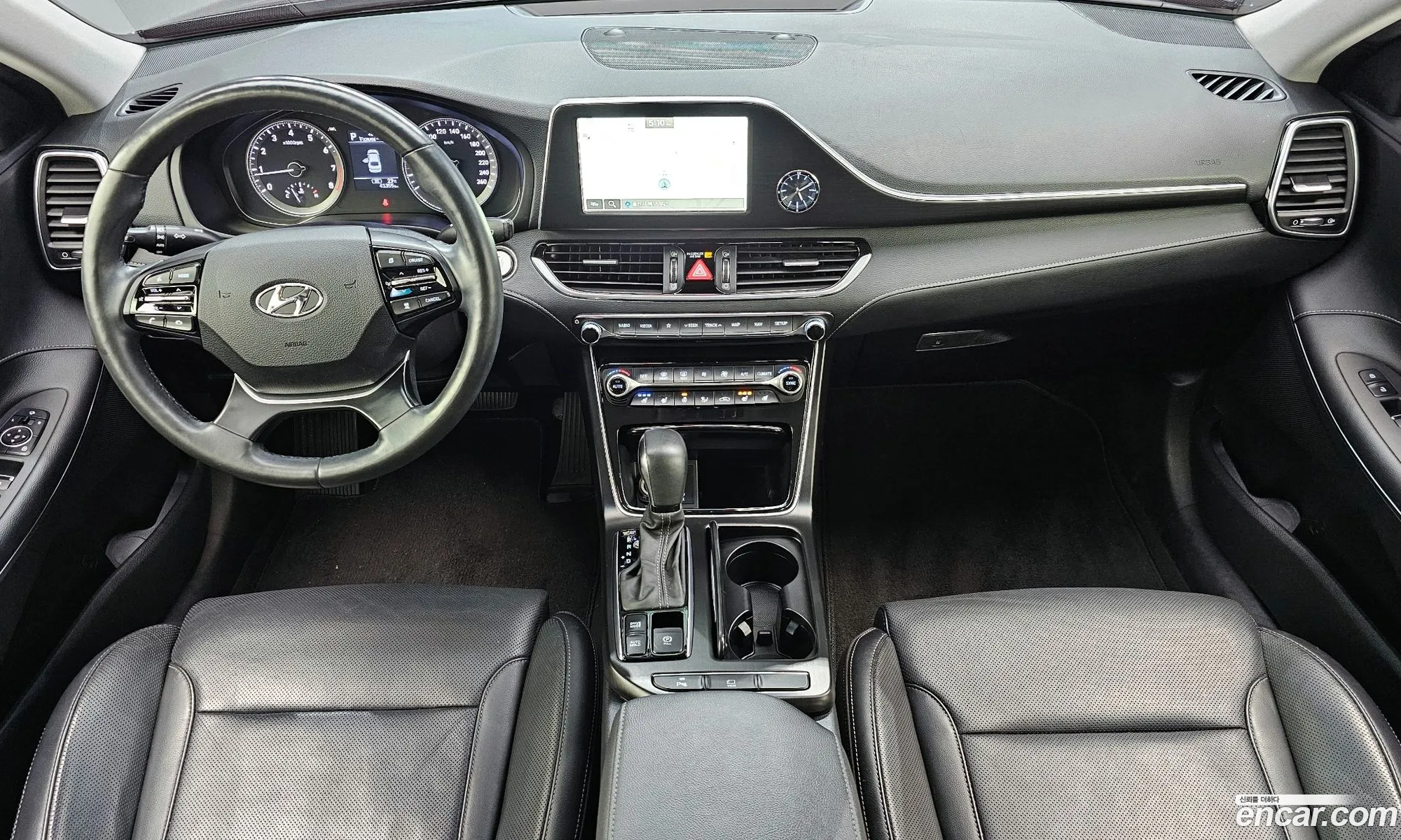 Hyundai Grandeur IG 2019 — 22