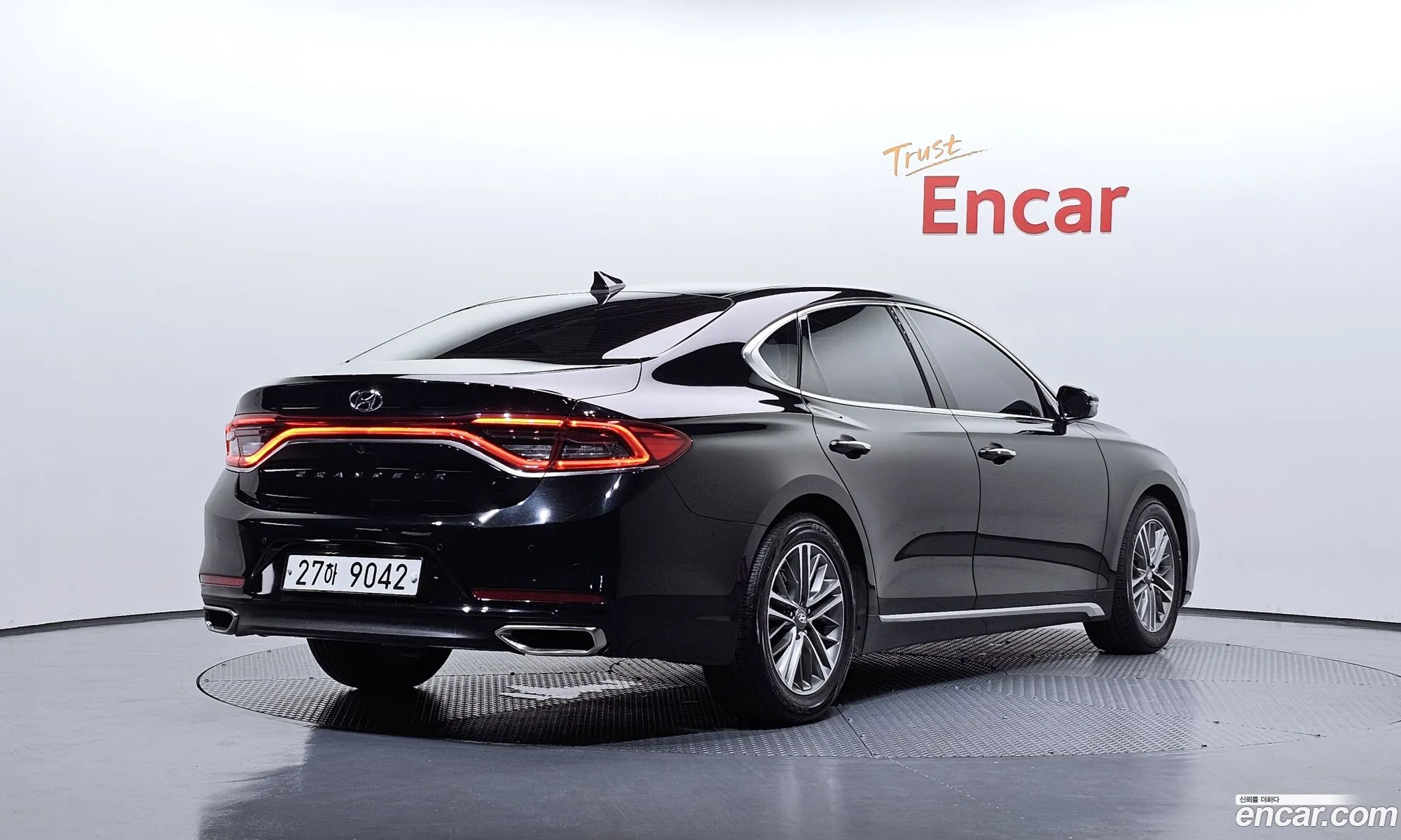 Hyundai Grandeur IG 2019 — 30