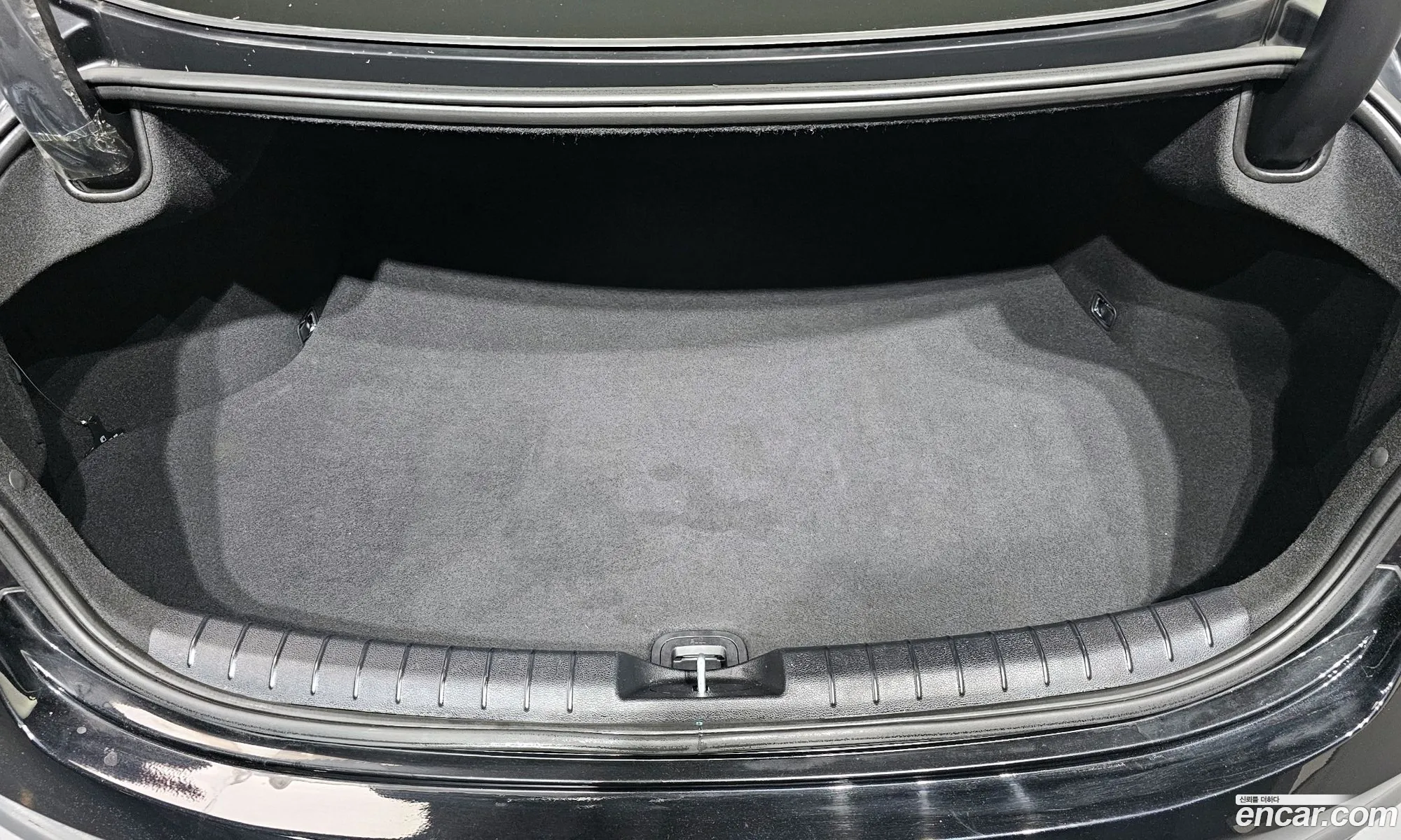 Hyundai Grandeur IG 2019 — 24