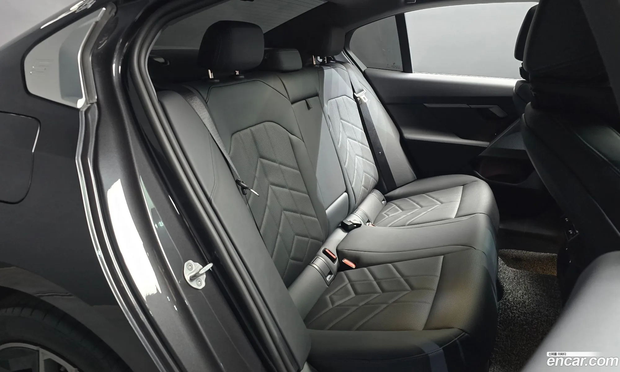 BMW 5 Series 2025 — 24
