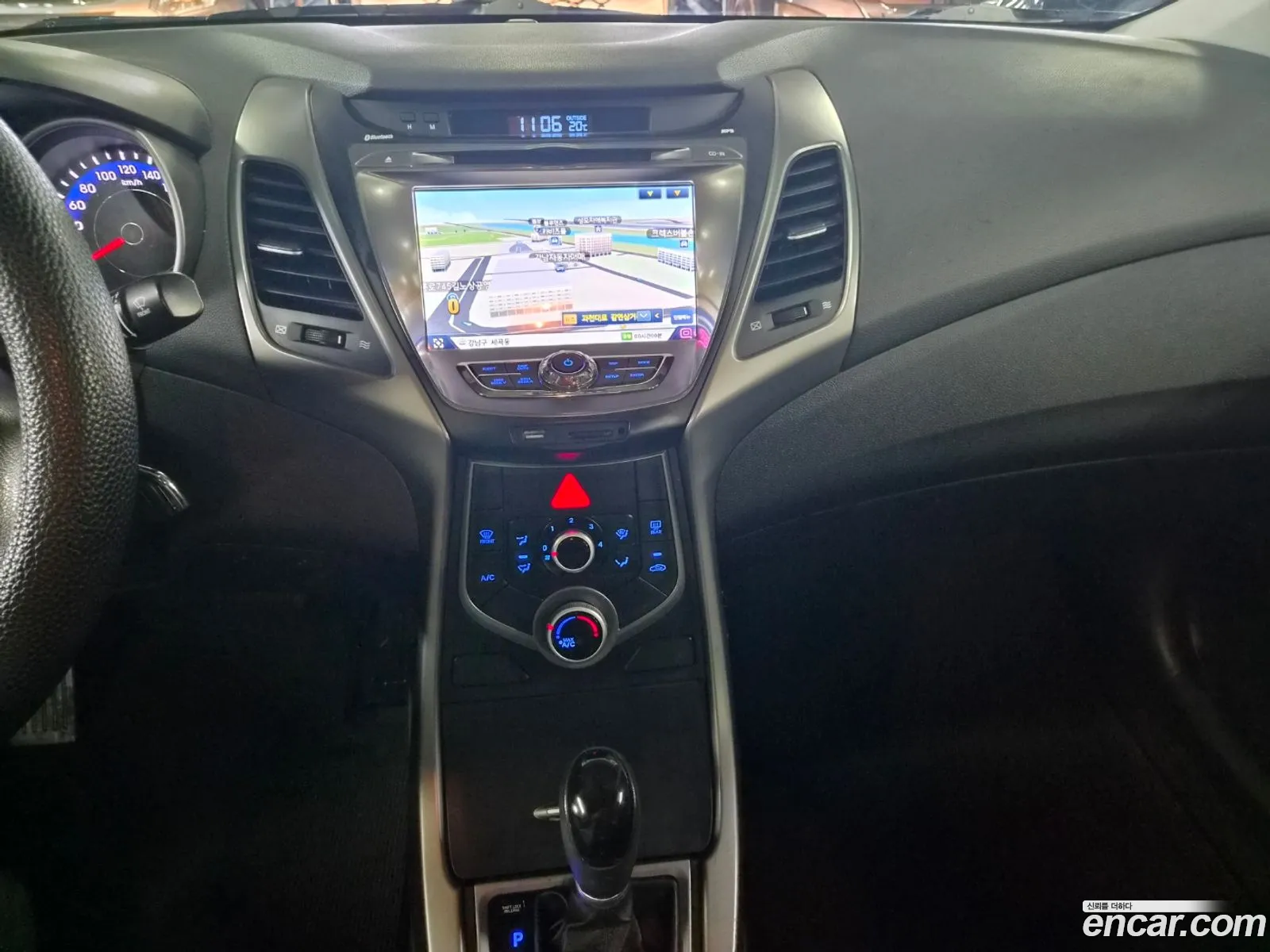 Hyundai Elantra 2015 — 14