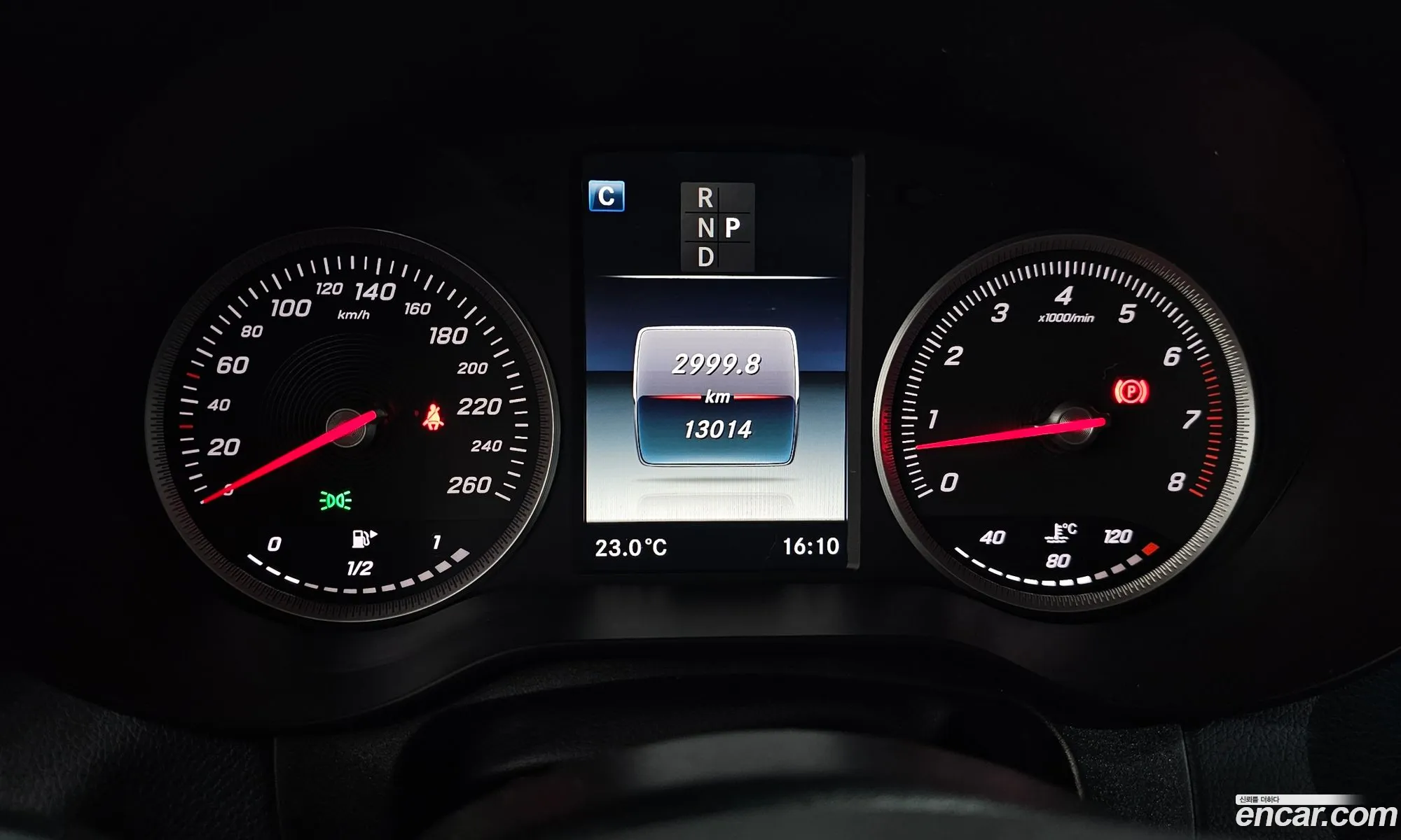 Mercedes-Benz GLC-Class X253 2019 — 26