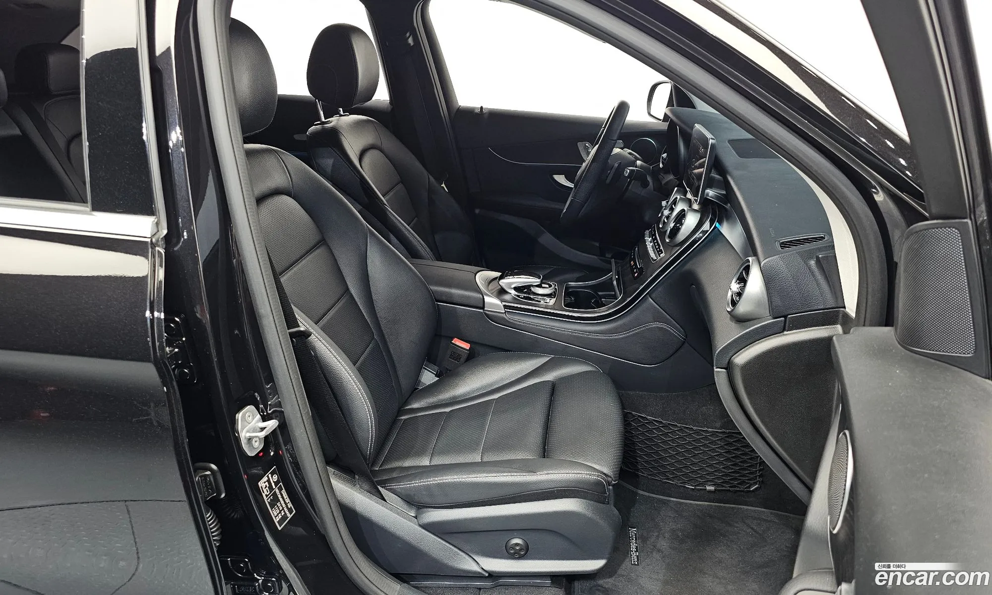 Mercedes-Benz GLC-Class X253 2019 — 31