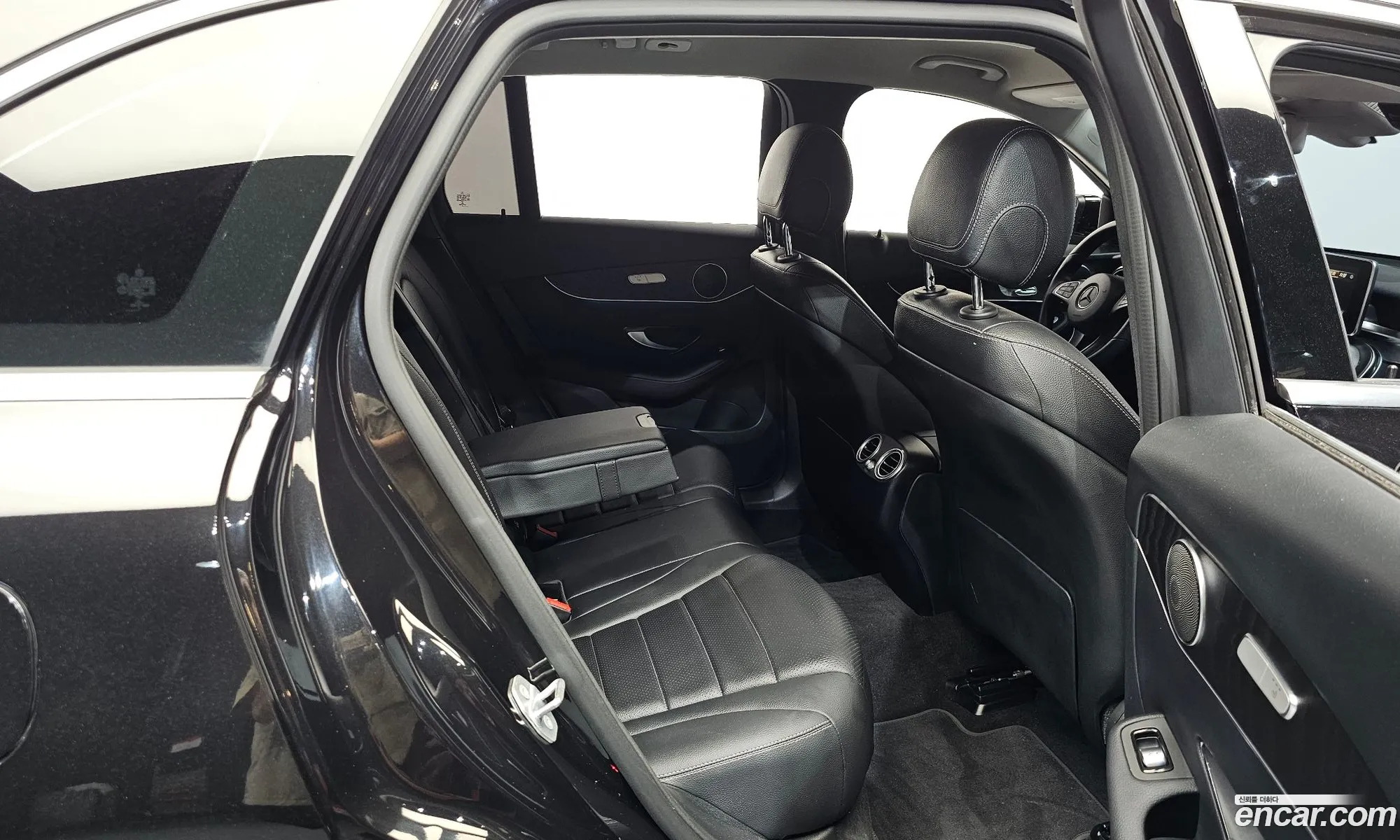 Mercedes-Benz GLC-Class X253 2019 — 21