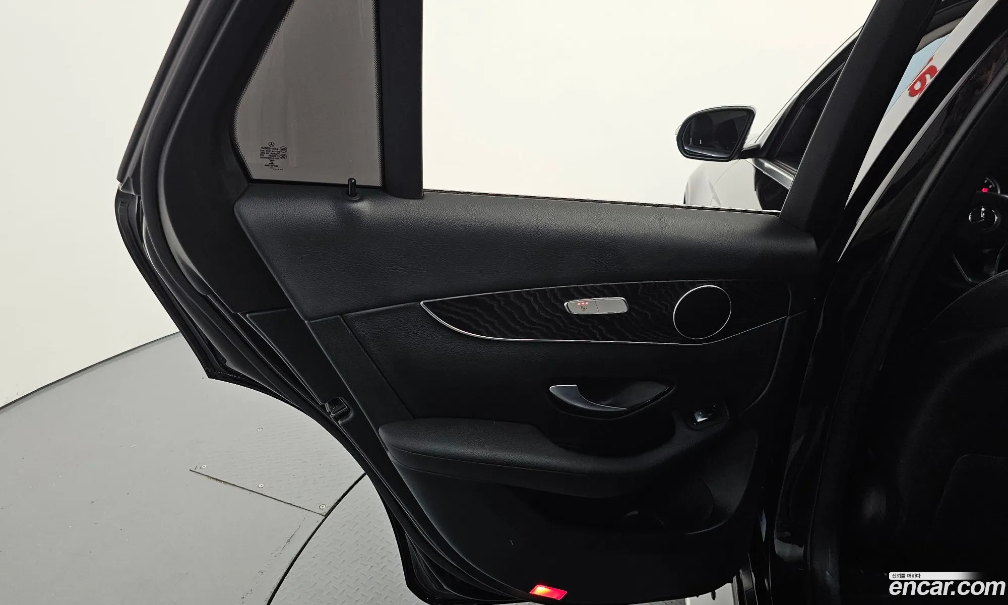 Mercedes-Benz GLC-Class X253 2019 — 22