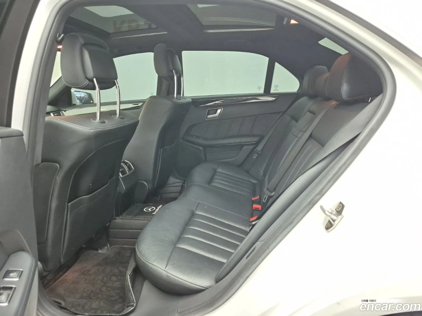 Mercedes-Benz E-Class W212 2014 — 13