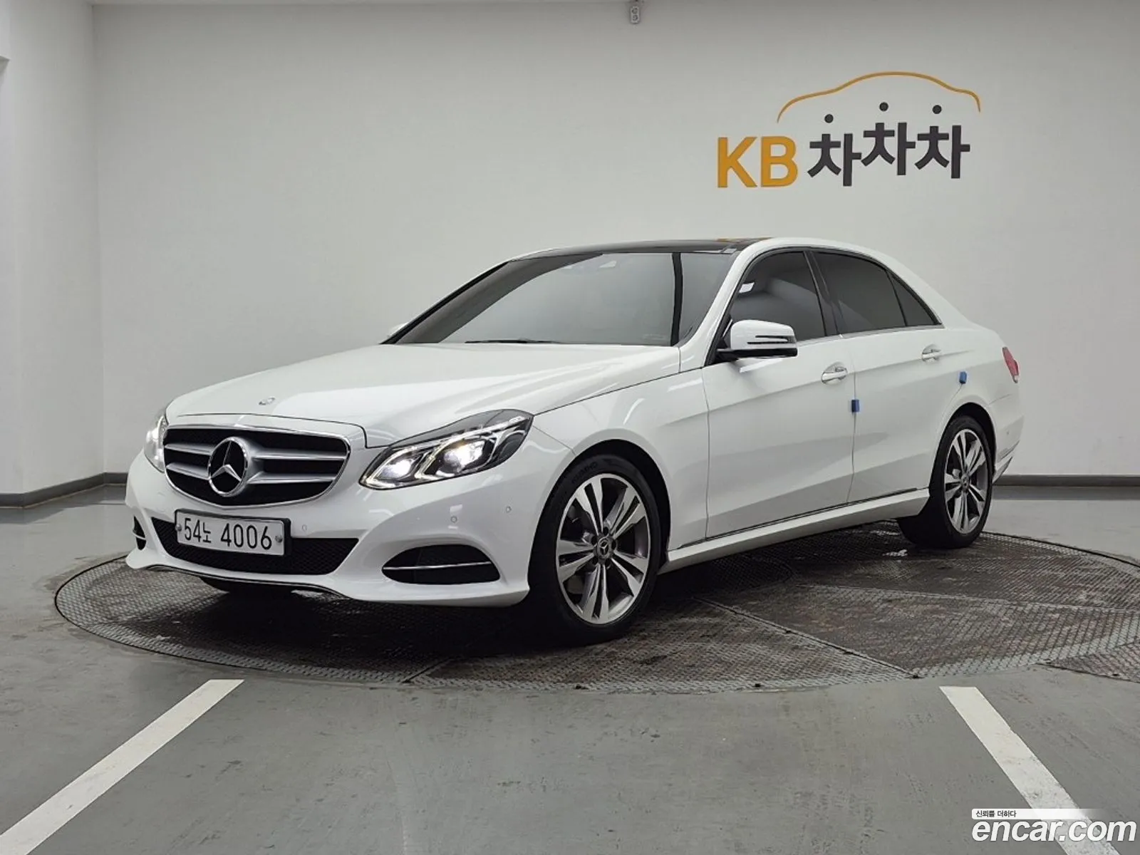 Mercedes-Benz E-Class W212 2014 — 17
