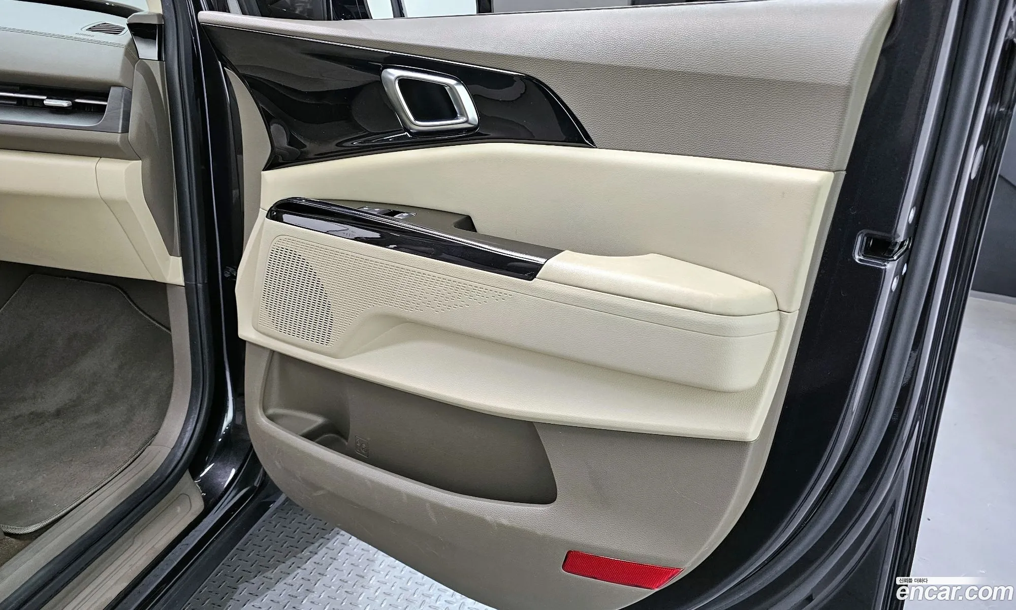 Kia Carnival 2020 KNANC81BBMS029426 — 2
