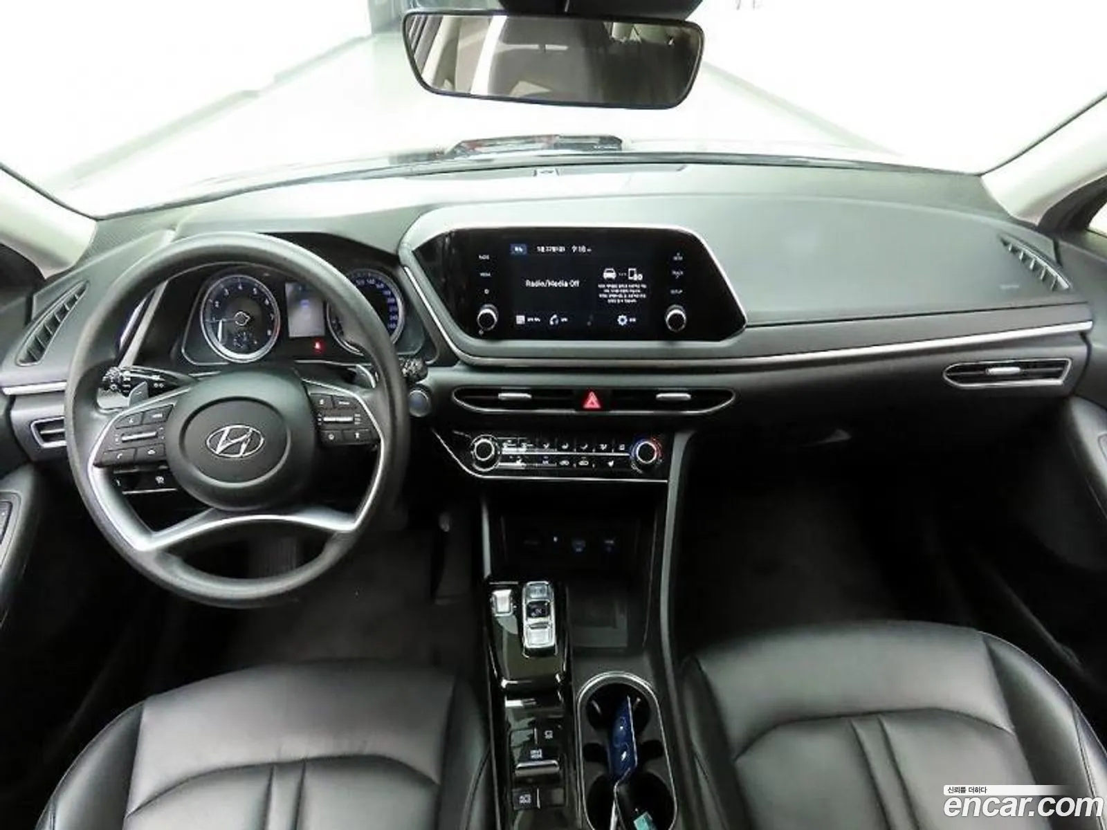 Hyundai Sonata 2021 — 14