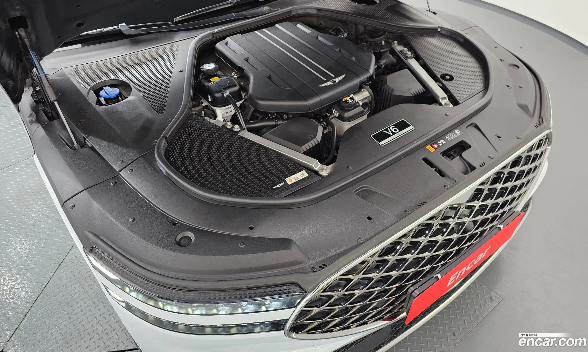 Genesis G90 2022 KMTFA41DDNU010952 — 2