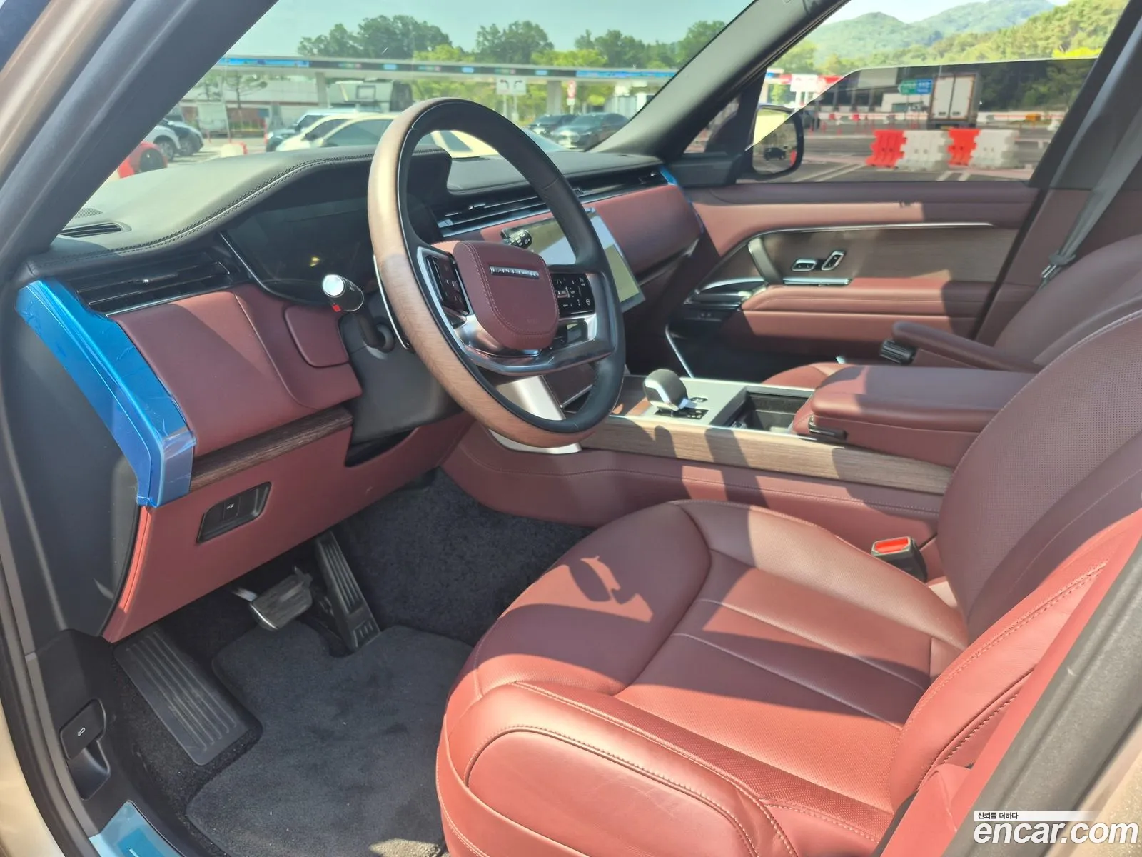 Land Rover Range Rover 2025 — 11