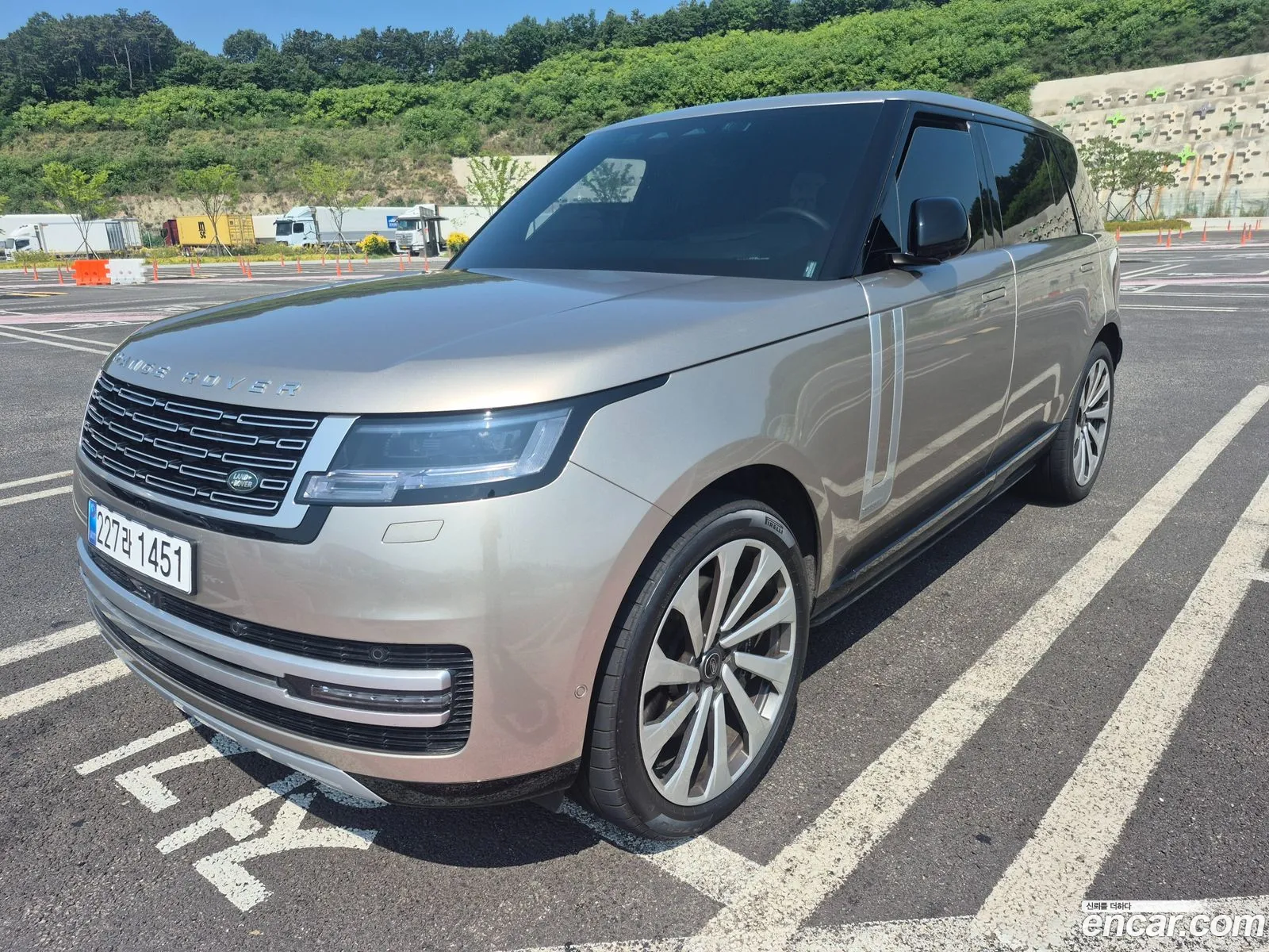Land Rover Range Rover 2025 — 2