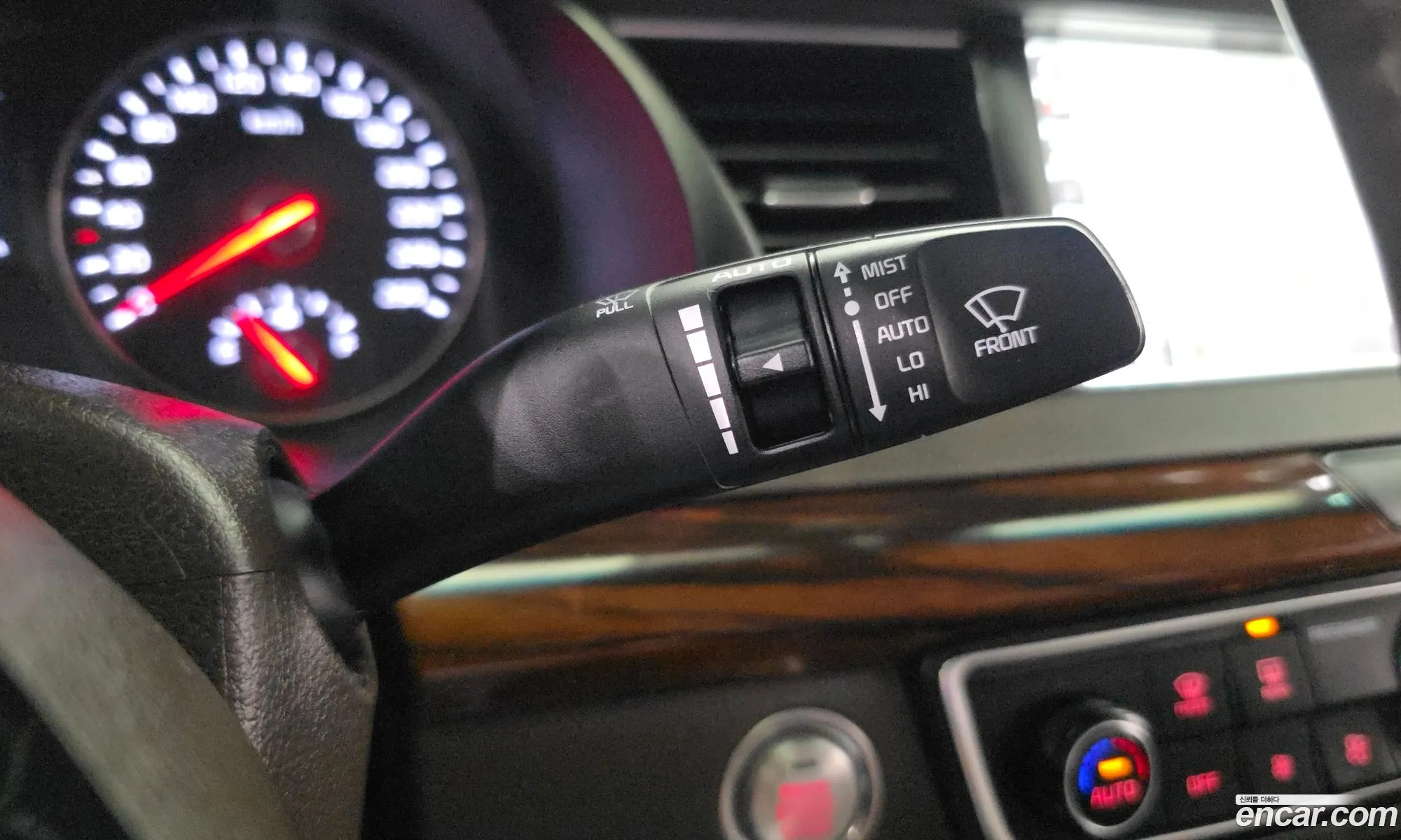 Kia K7 2016 KNALB415BGA050993 — 18