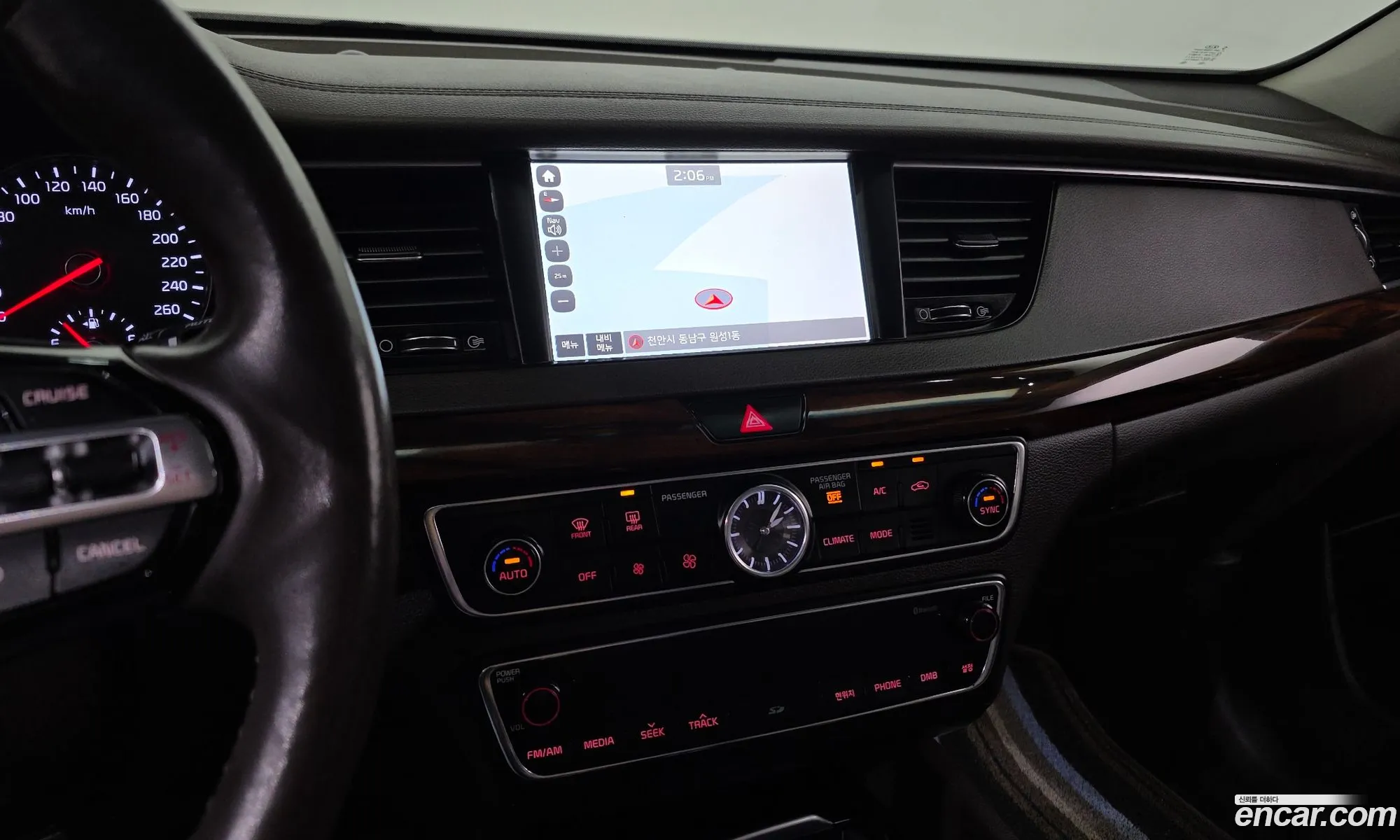 Kia K7 2016 KNALB415BGA050993 — 16