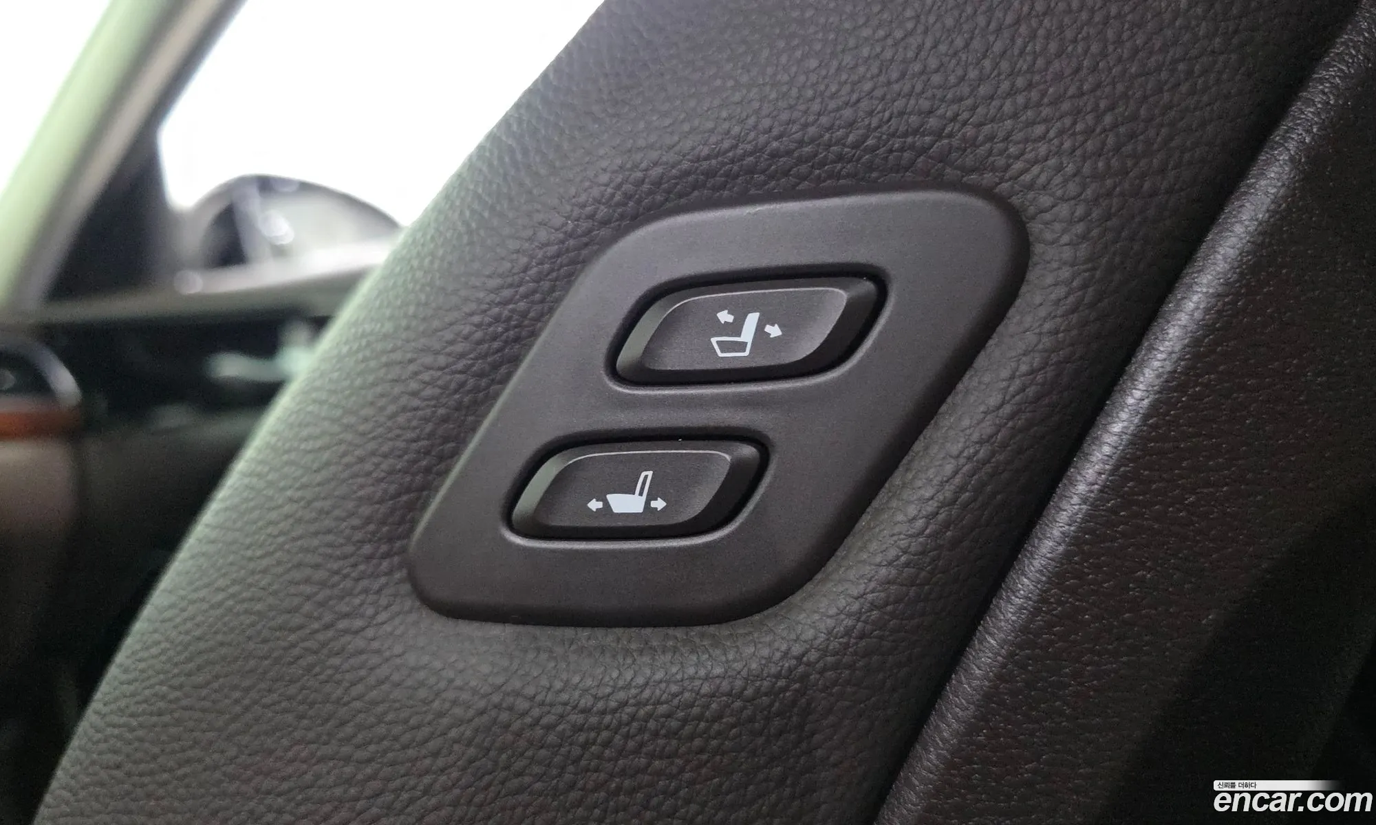 Kia K7 2016 KNALB415BGA050993 — 9