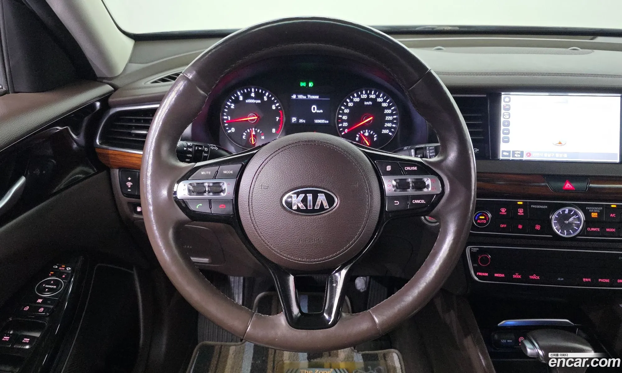 Kia K7 2016 KNALB415BGA050993 — 5