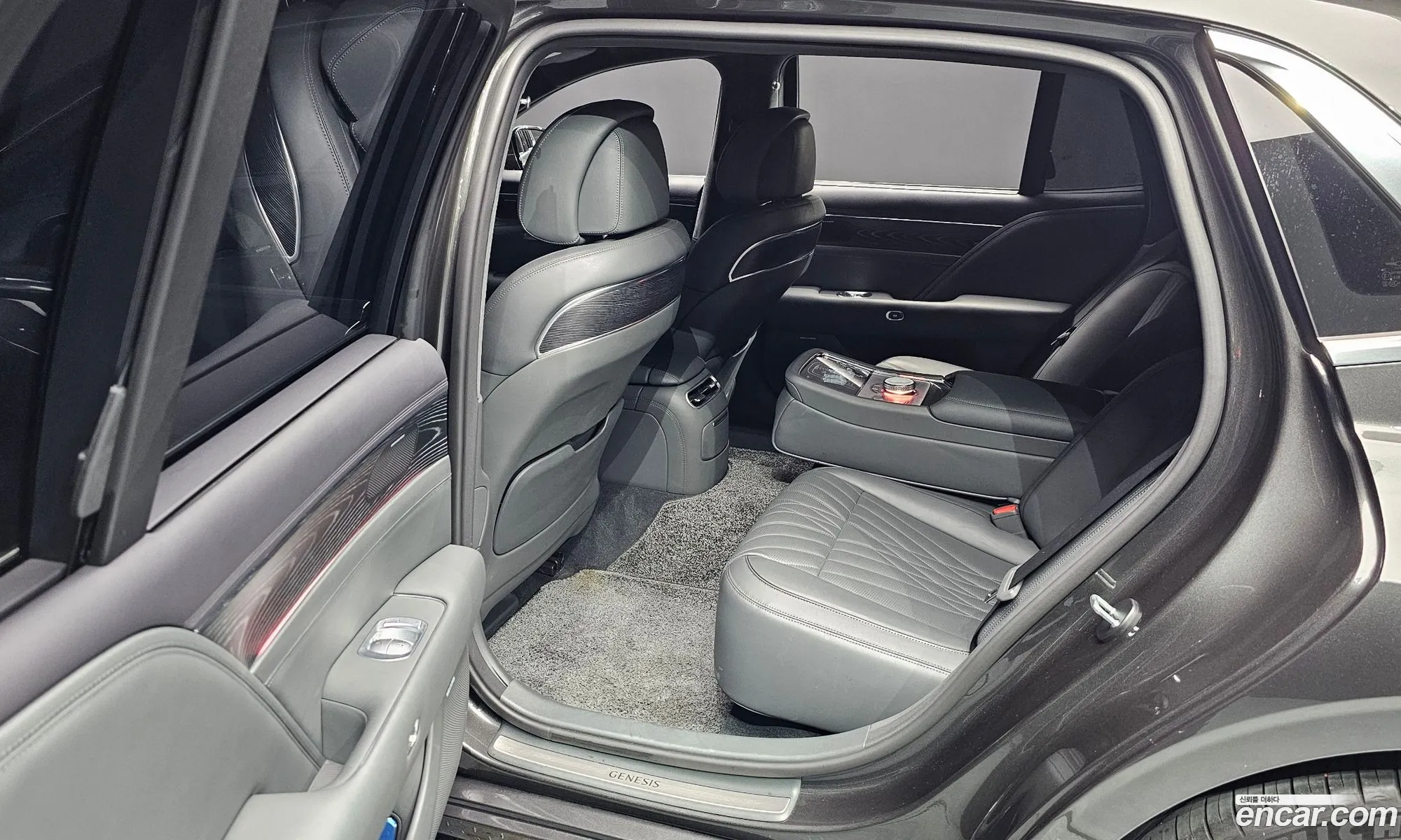 Genesis G90 2022 KMTFA41DBNU001588 — 14