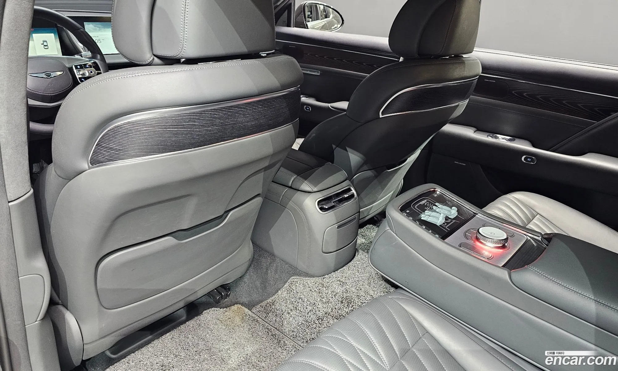 Genesis G90 2022 KMTFA41DBNU001588 — 27