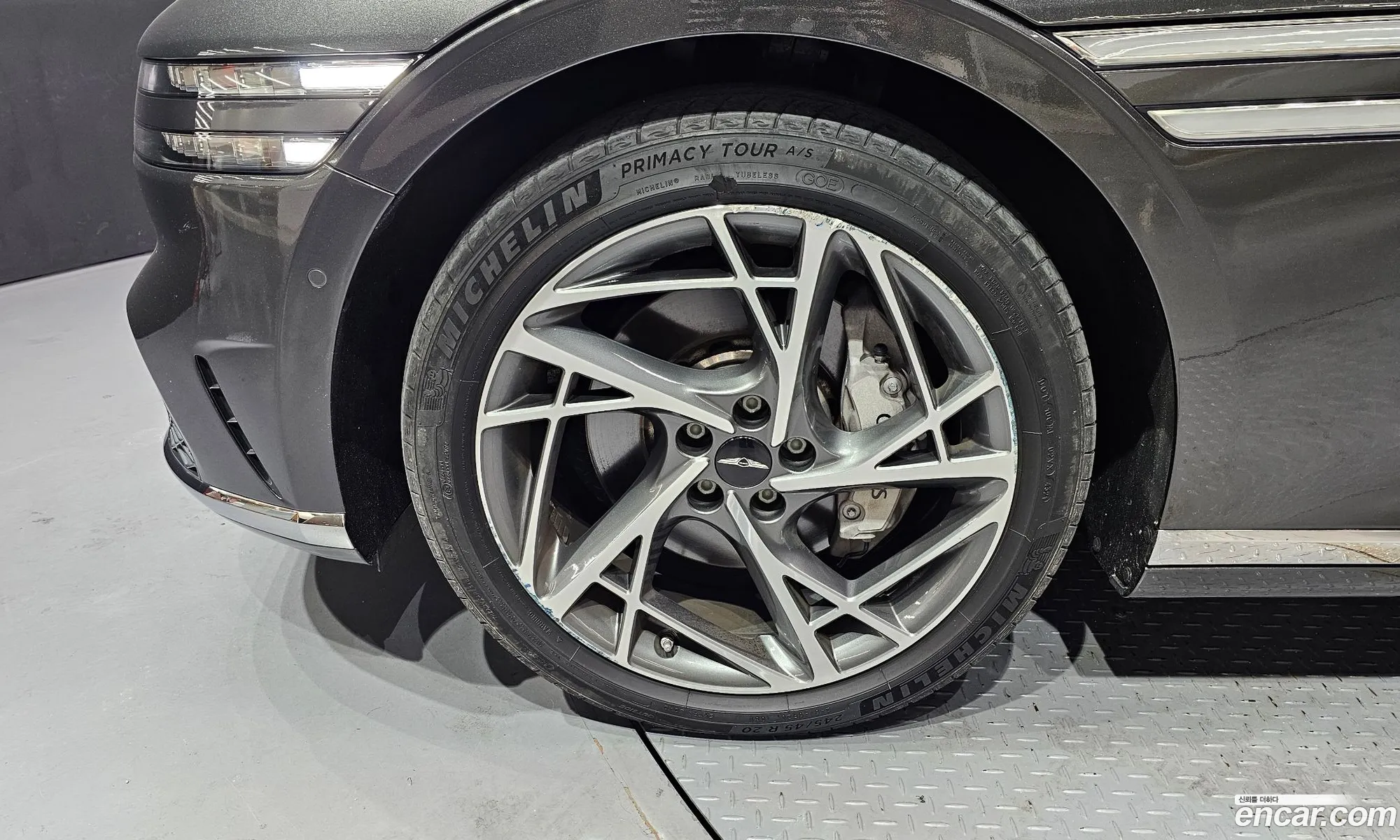 Genesis G90 2022 KMTFA41DBNU001588 — 28