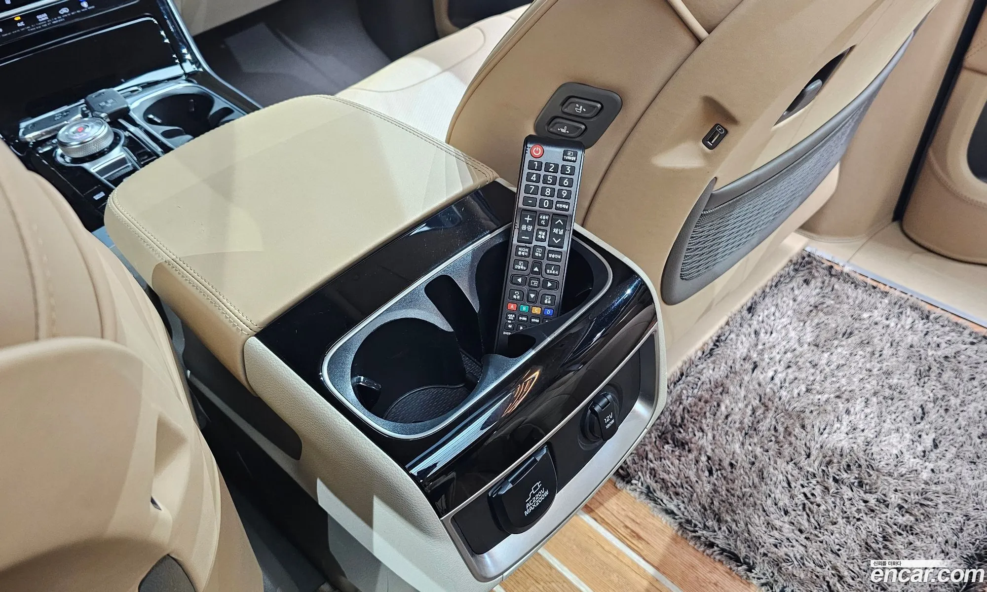 Kia Carnival 2020 KNANE81BBMS003198 — 4