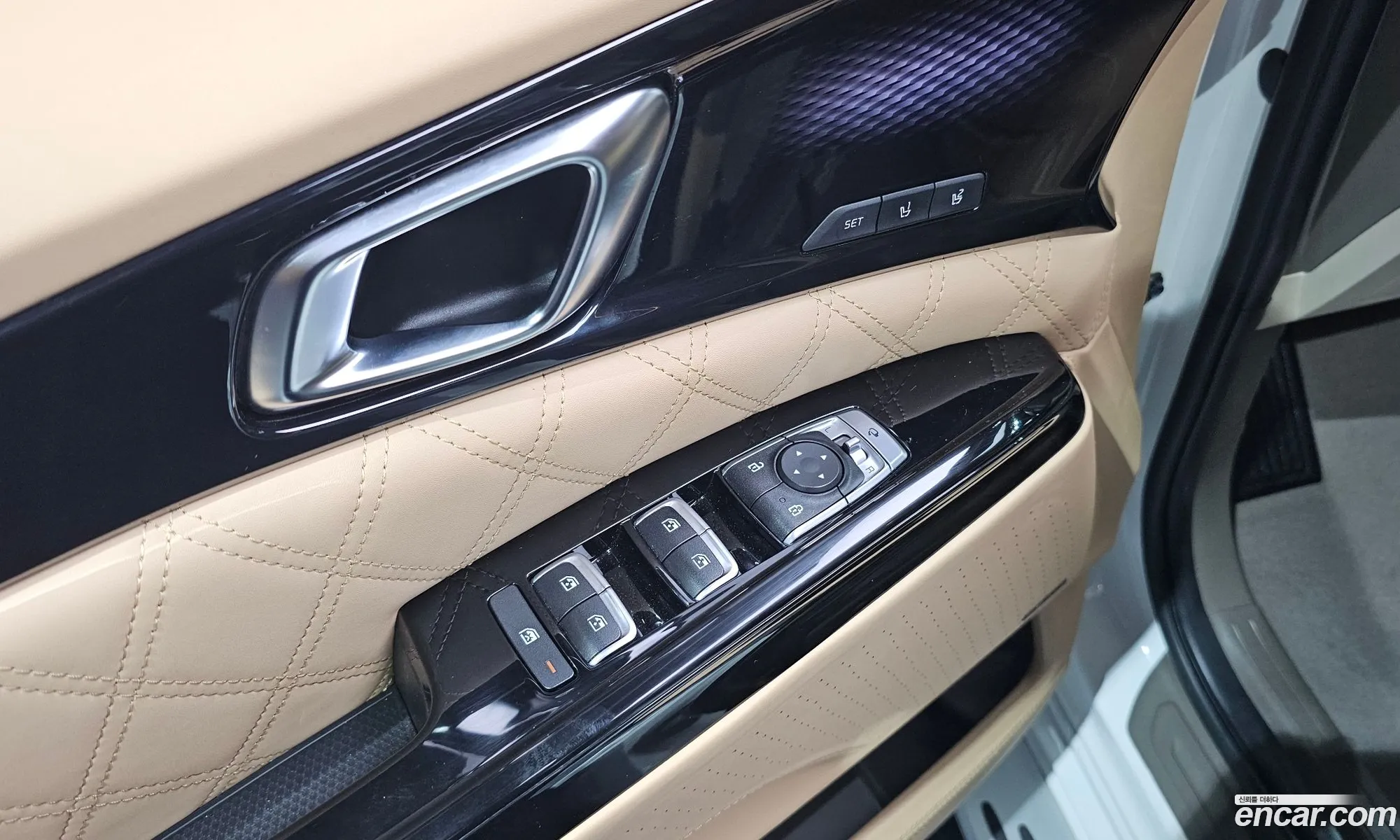 Kia Carnival 2020 KNANE81BBMS003198 — 5