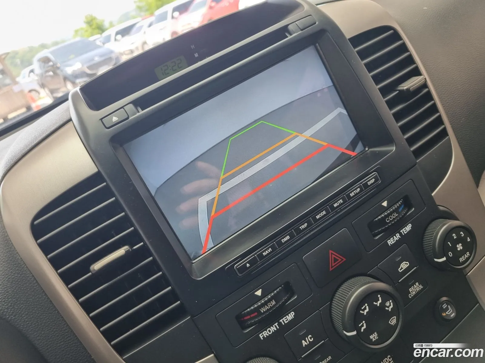Kia Carnival R 2011 — 16