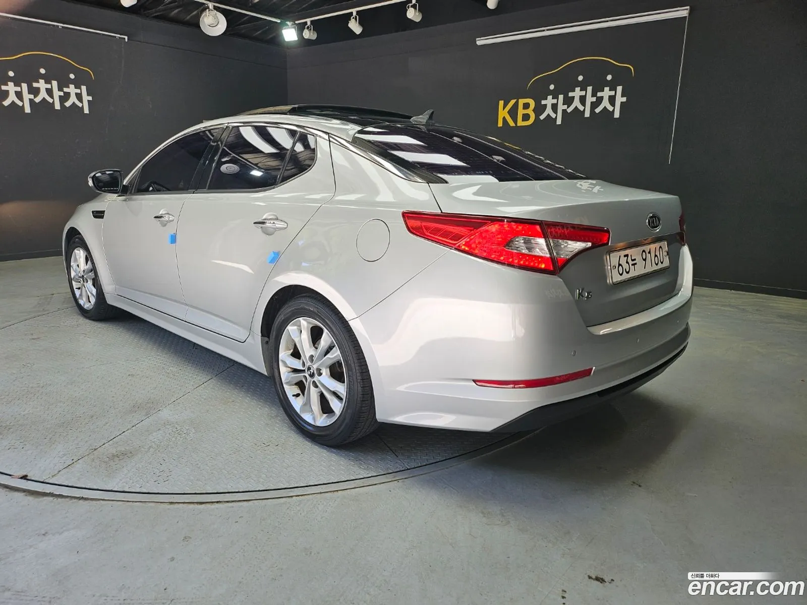 Kia K5 2012 — 17